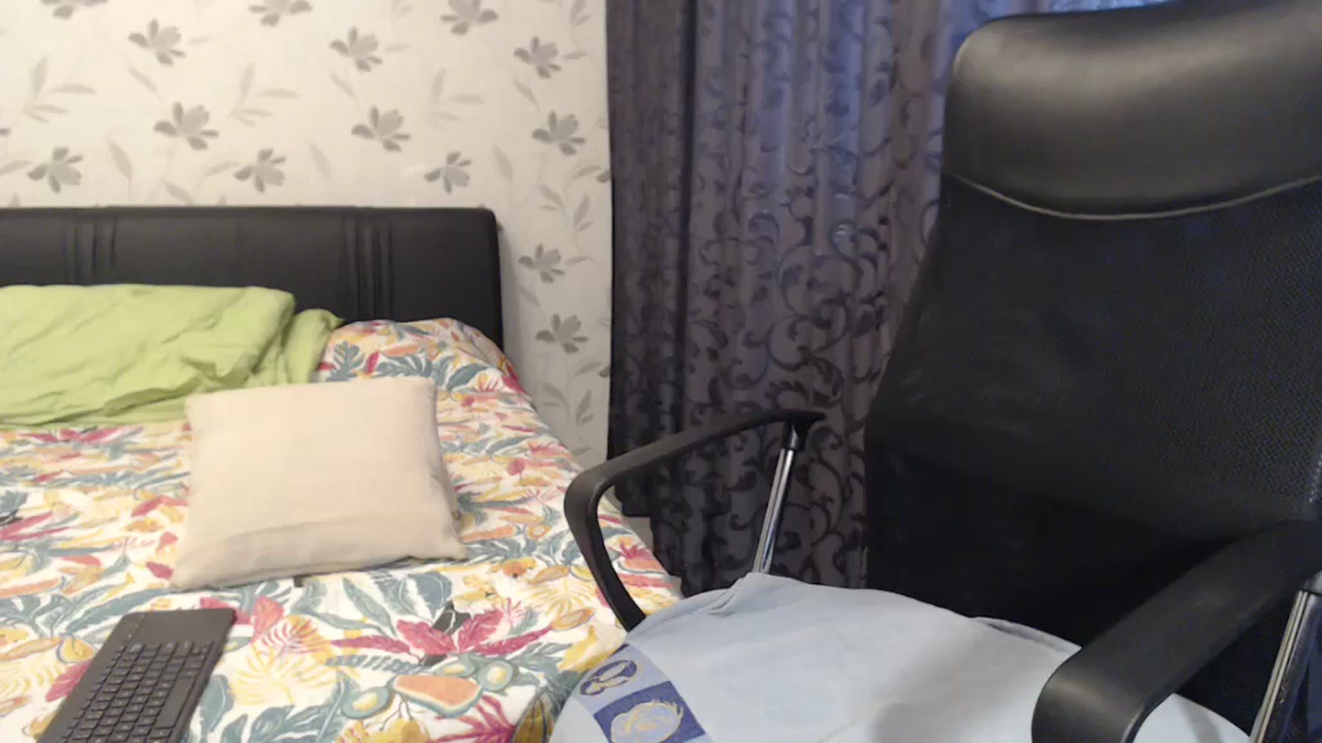 Gallery image thumbnail from Maya19fun's myfreecams stream on, 06/20/2025, 07:44 image 13 of 20