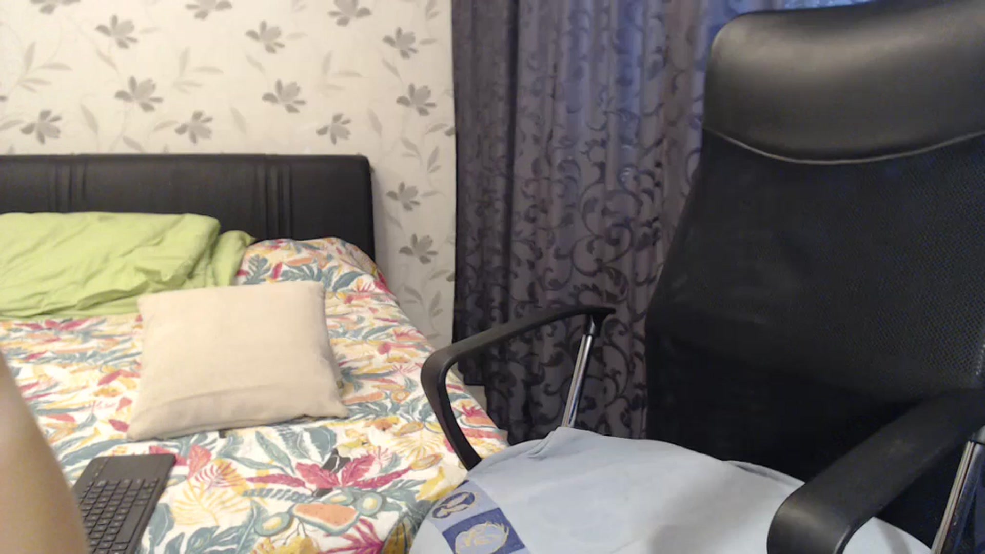 Gallery image thumbnail from Maya19fun's myfreecams stream on, 06/20/2025, 07:44 image 10 of 20