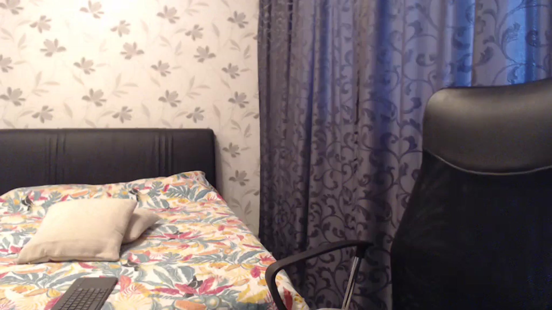 Gallery image thumbnail from Maya19fun's myfreecams stream on, 06/25/2025, 07:30 image 9 of 20