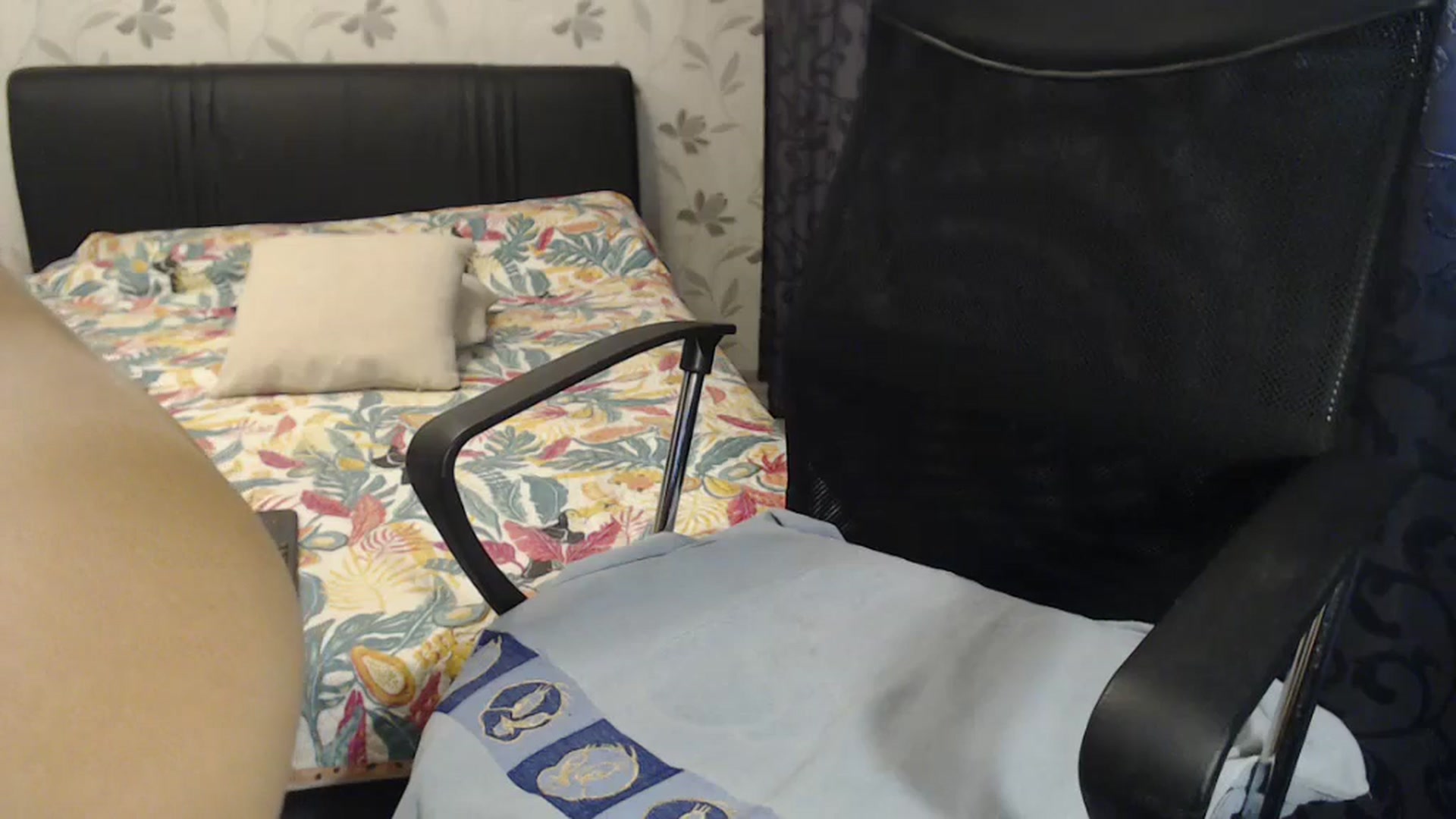 Gallery image thumbnail from Maya19fun's myfreecams stream on, 07/04/2025, 07:56 image 19 of 20