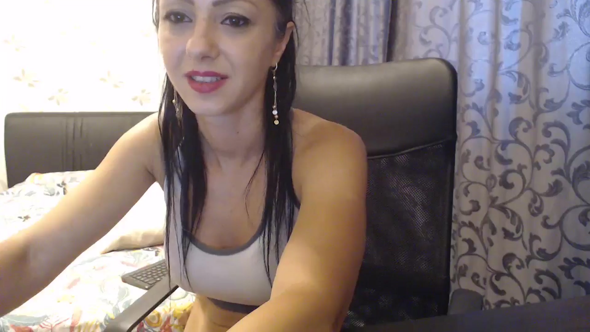 Gallery image thumbnail from Maya19fun's myfreecams stream on, 07/04/2025, 15:55 image 12 of 20