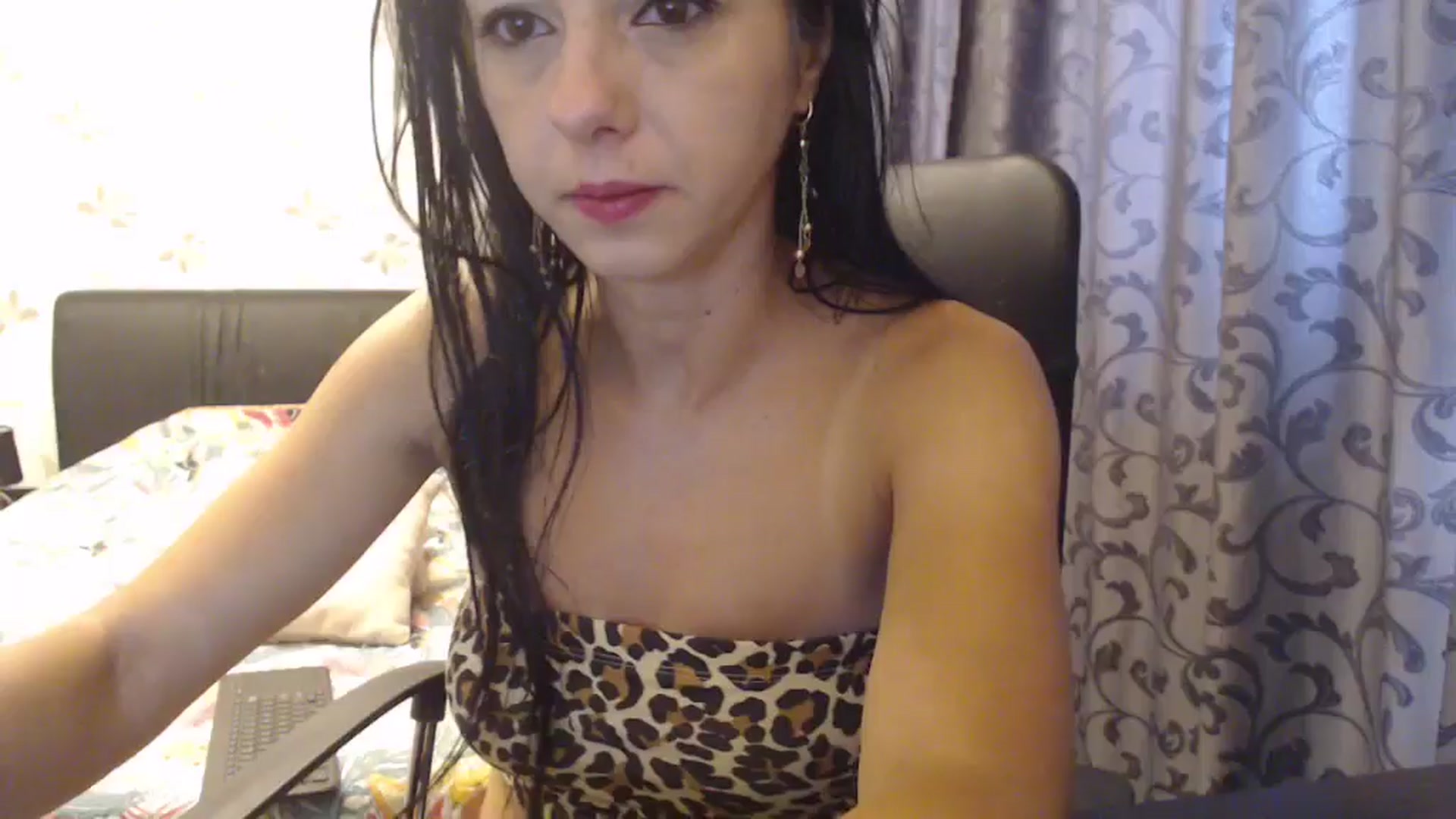 Gallery image thumbnail from Maya19fun's myfreecams stream on, 07/08/2025, 07:20 image 1 of 20