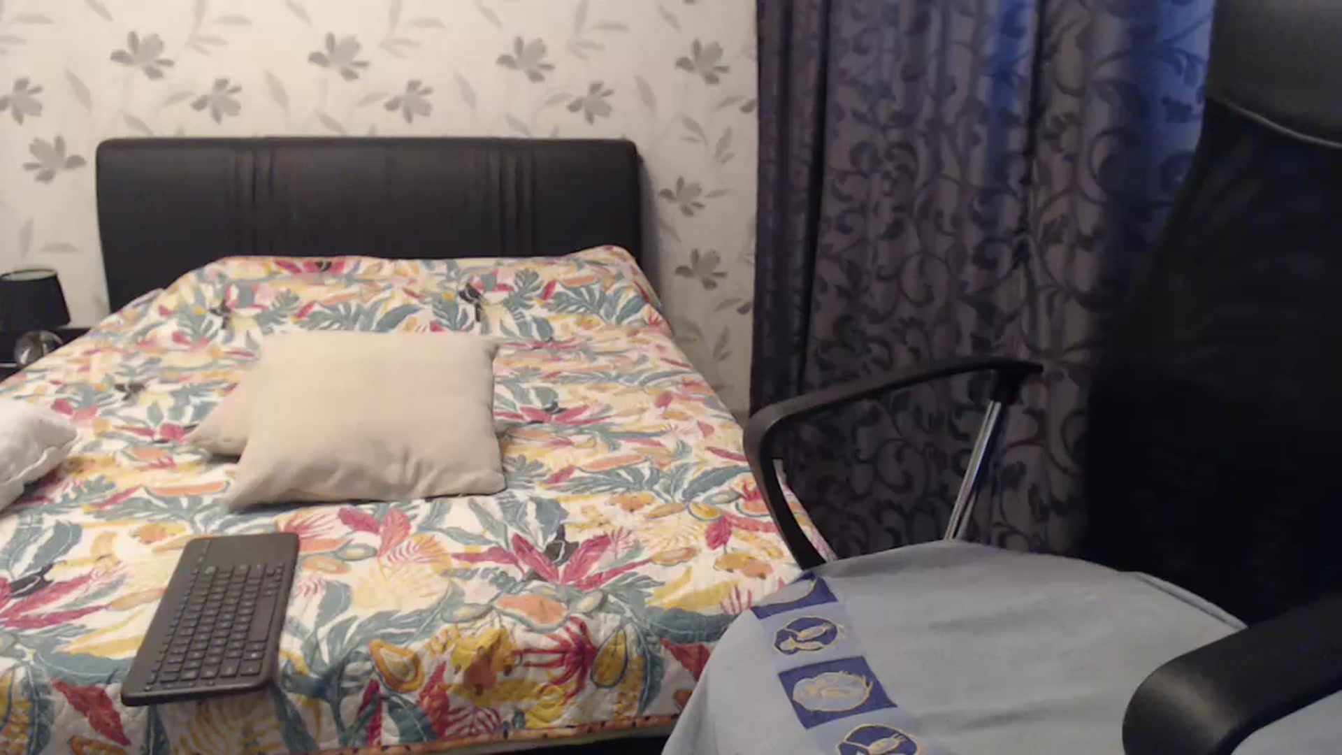 Gallery image thumbnail from Maya19fun's myfreecams stream on, 07/11/2025, 07:40 image 14 of 20