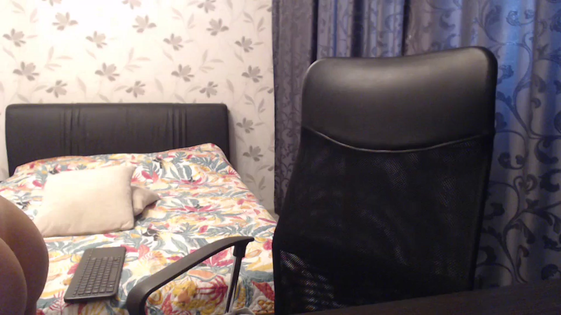 Gallery image thumbnail from Maya19fun's myfreecams stream on, 07/19/2025, 15:35 image 19 of 20