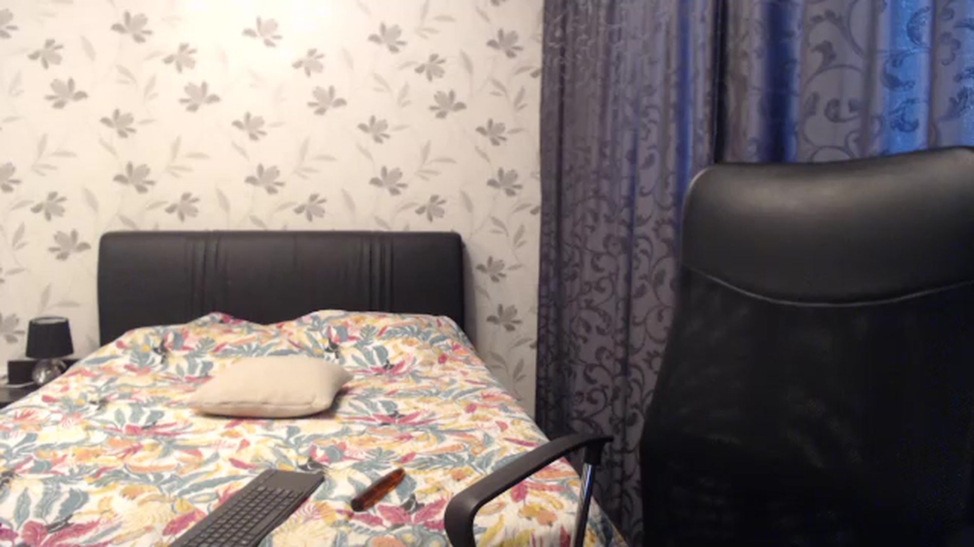 Gallery image thumbnail from Maya19fun's myfreecams stream on, 08/03/2025, 07:49 image 9 of 20