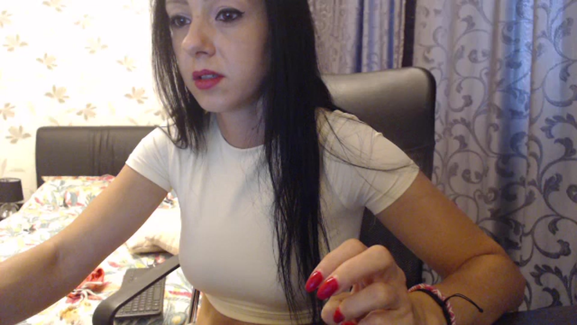 Gallery image thumbnail from Maya19fun's myfreecams stream on, 08/10/2025, 14:03 image 13 of 20