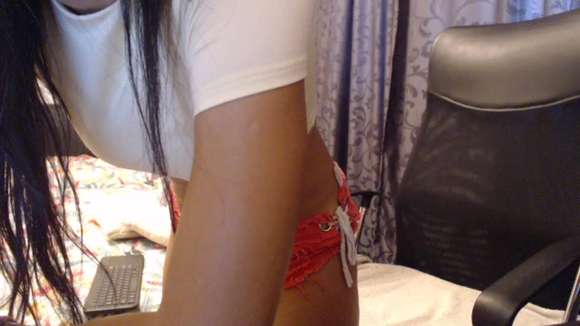 Gallery image thumbnail from Maya19fun's myfreecams stream on, 08/10/2025, 15:05 image 8 of 20