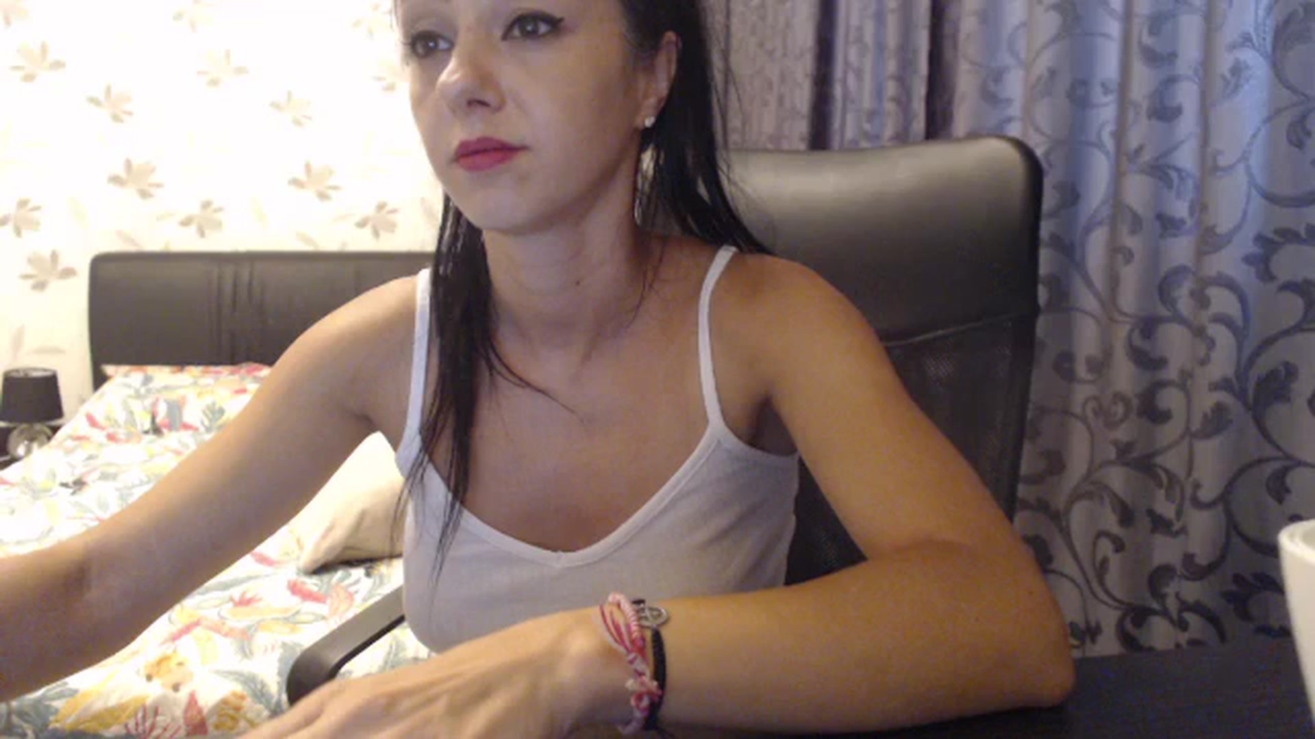Gallery image thumbnail from Maya19fun's myfreecams stream on, 08/12/2025, 15:01 image 1 of 20
