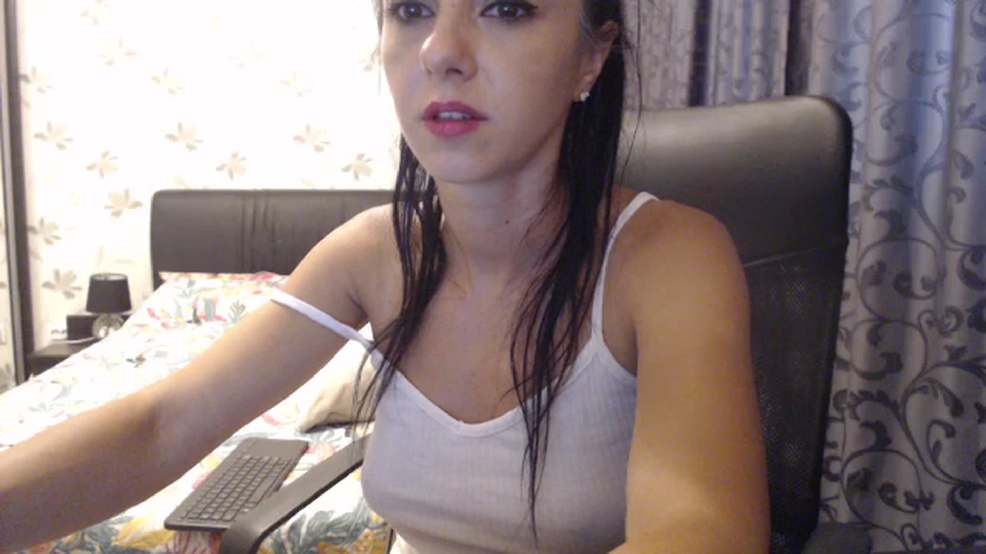 Gallery image thumbnail from Maya19fun's myfreecams stream on, 08/12/2025, 16:03 image 14 of 20