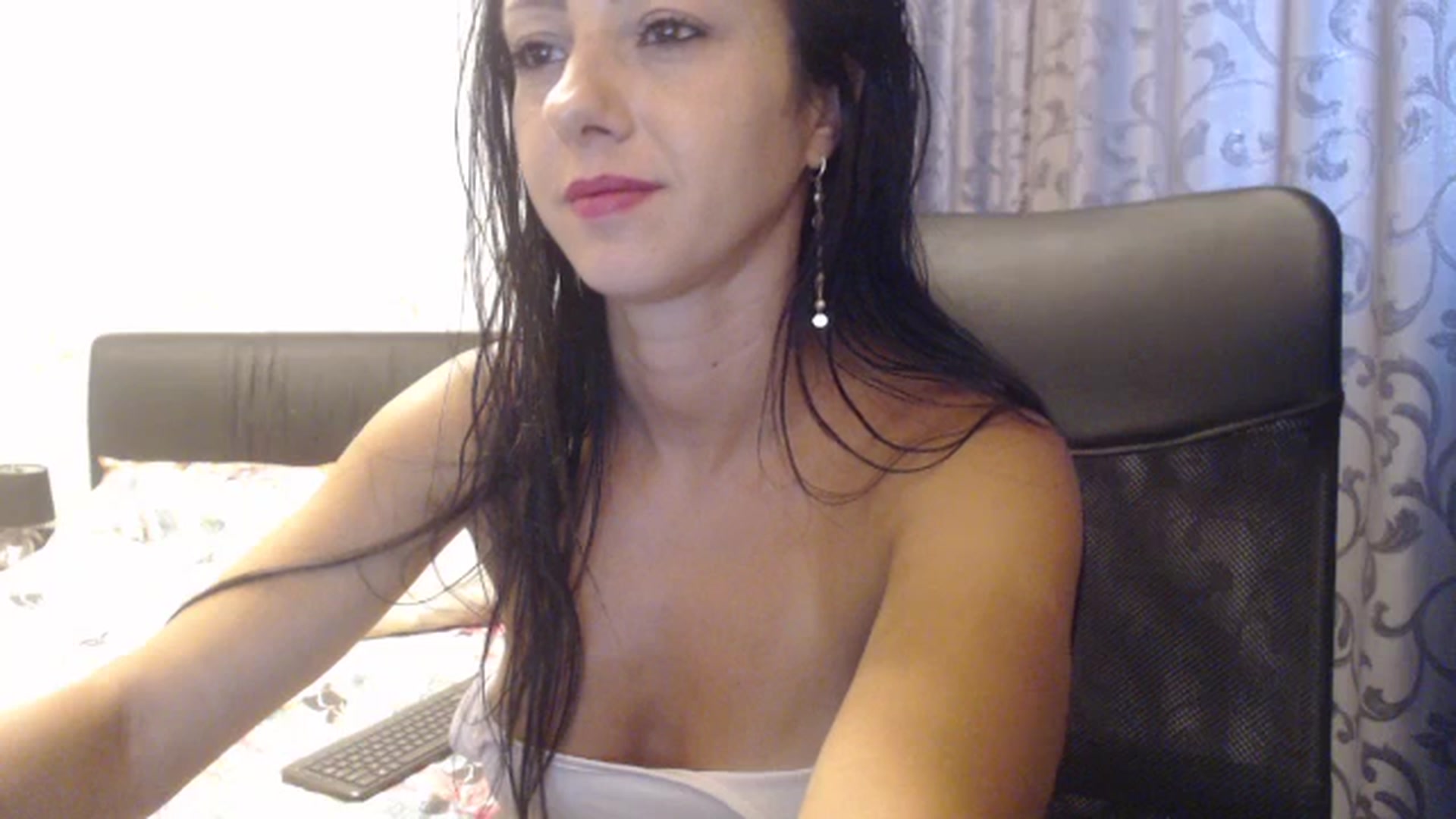 Gallery image thumbnail from Maya19fun's myfreecams stream on, 08/31/2025, 14:34 image 12 of 20