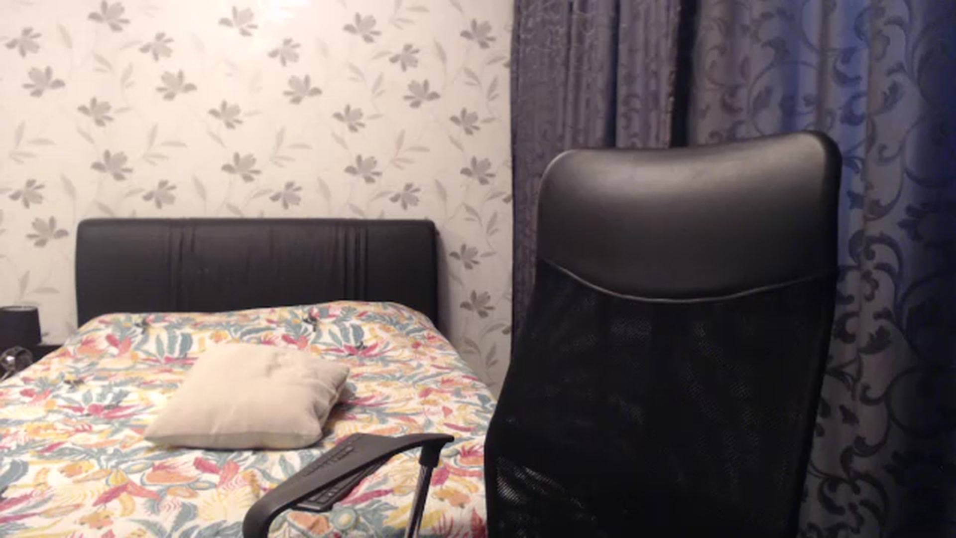 Gallery image thumbnail from Maya19fun's myfreecams stream on, 09/12/2025, 13:49 image 11 of 20