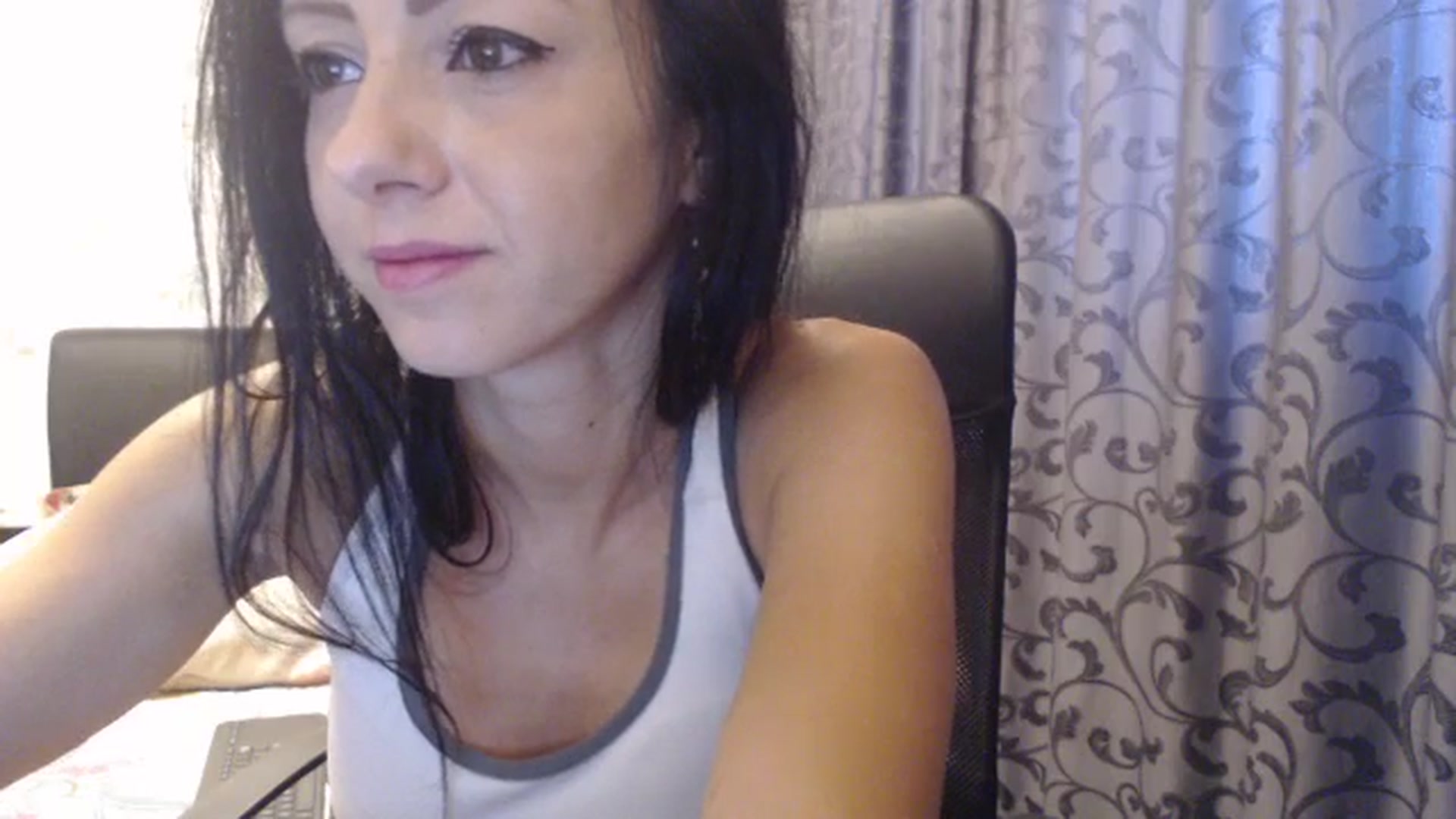 Gallery image thumbnail from Maya19fun's myfreecams stream on, 09/18/2025, 07:43 image 12 of 20