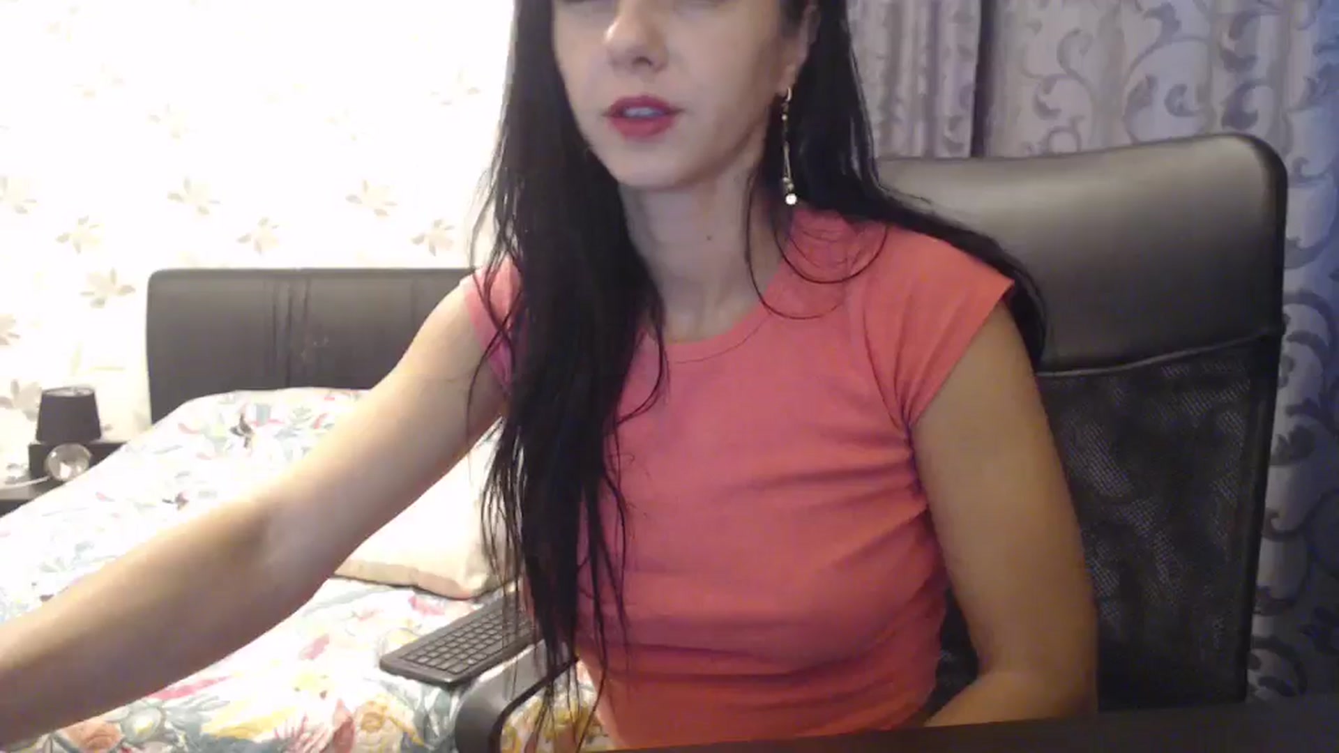 Gallery image thumbnail from Maya19fun's myfreecams stream on, 10/07/2025, 12:55 image 5 of 20