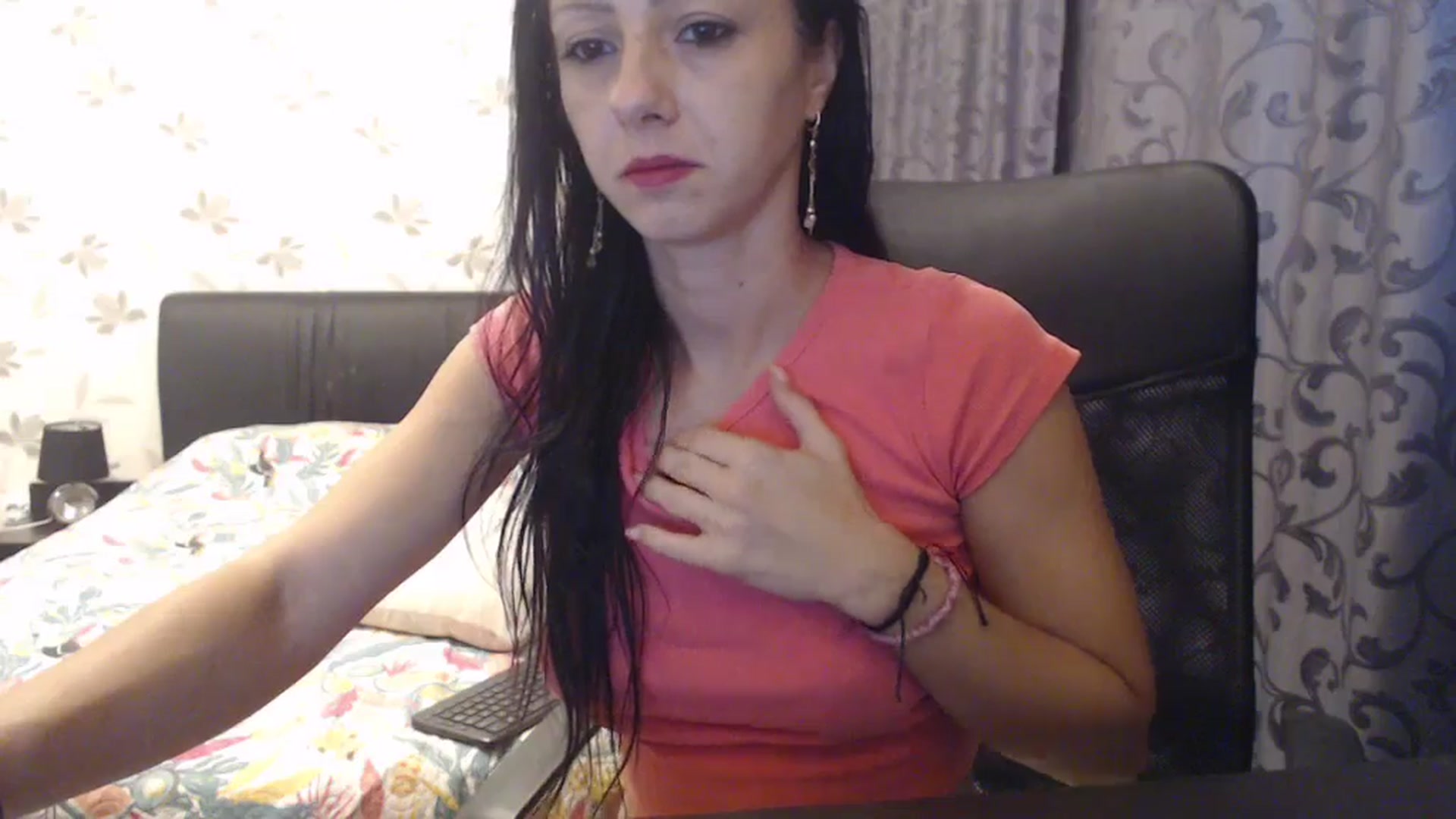Gallery image thumbnail from Maya19fun's myfreecams stream on, 10/07/2025, 12:55 image 6 of 20