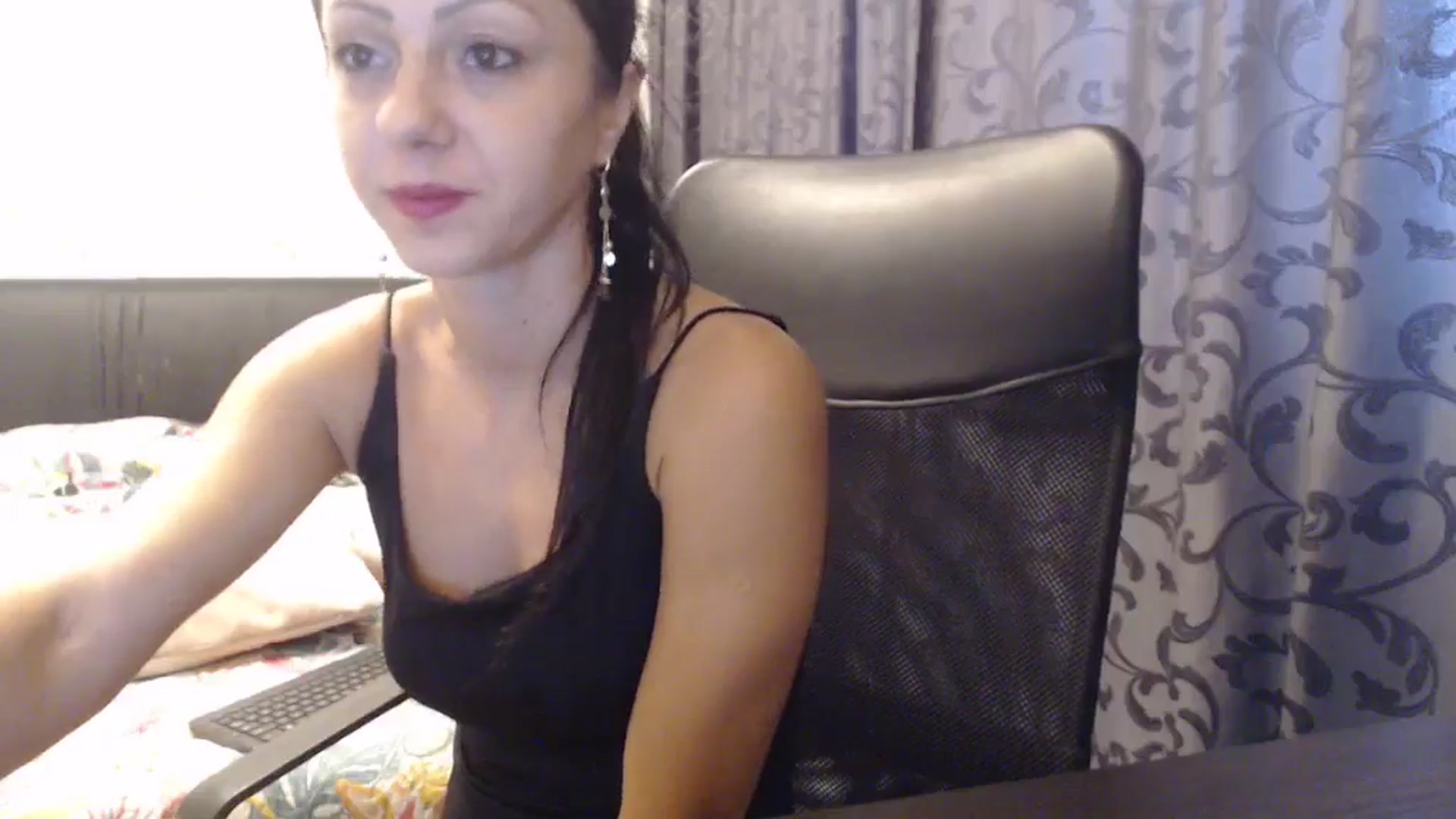 Gallery image thumbnail from Maya19fun's myfreecams stream on, 10/08/2025, 13:07 image 7 of 20