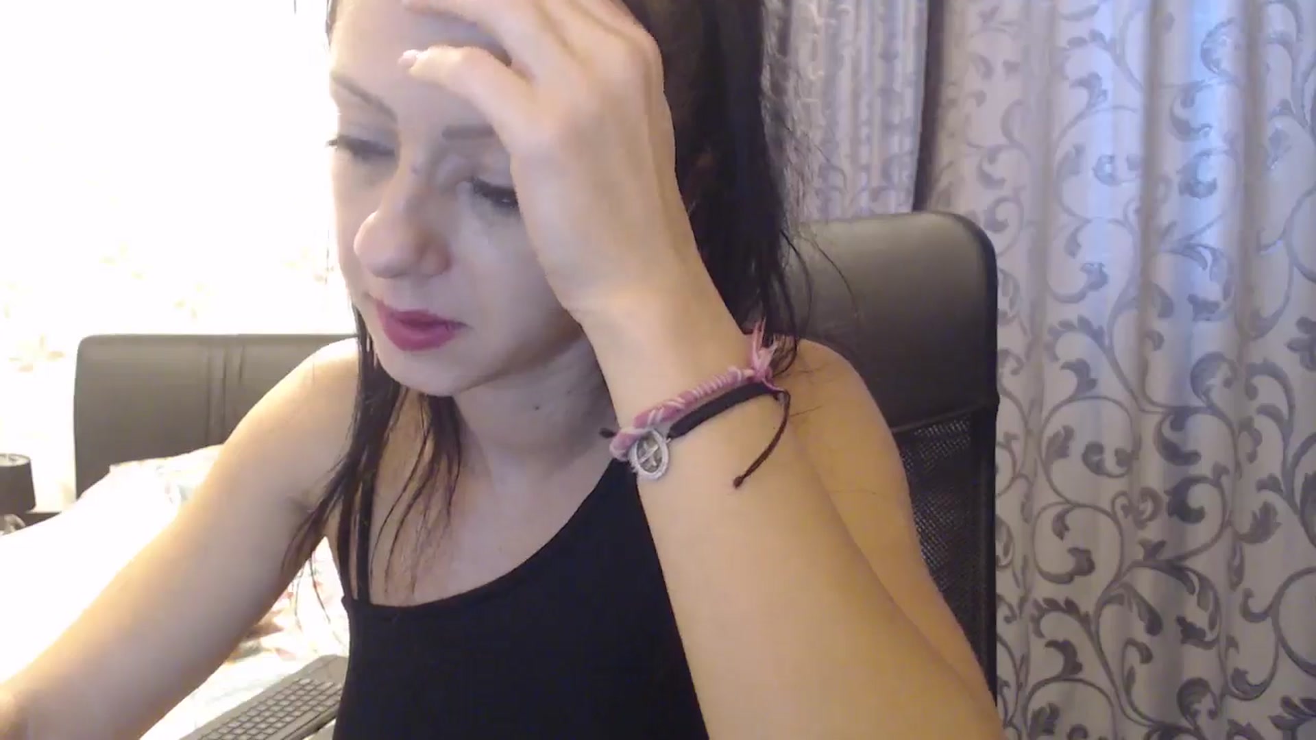 Gallery image thumbnail from Maya19fun's myfreecams stream on, 10/10/2025, 12:50 image 14 of 20