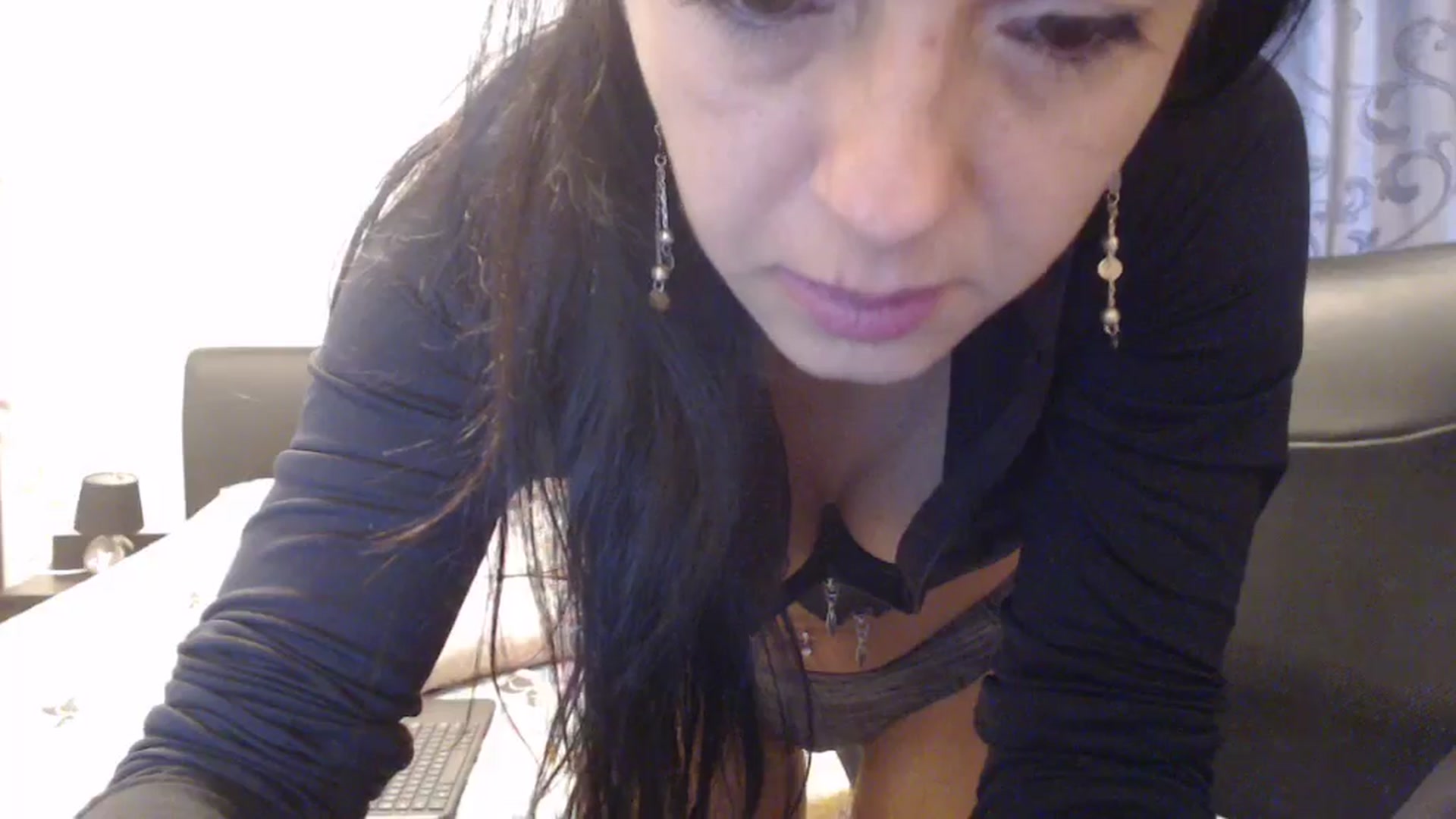 Gallery image thumbnail from Maya19fun's myfreecams stream on, 10/16/2025, 07:30 image 15 of 20