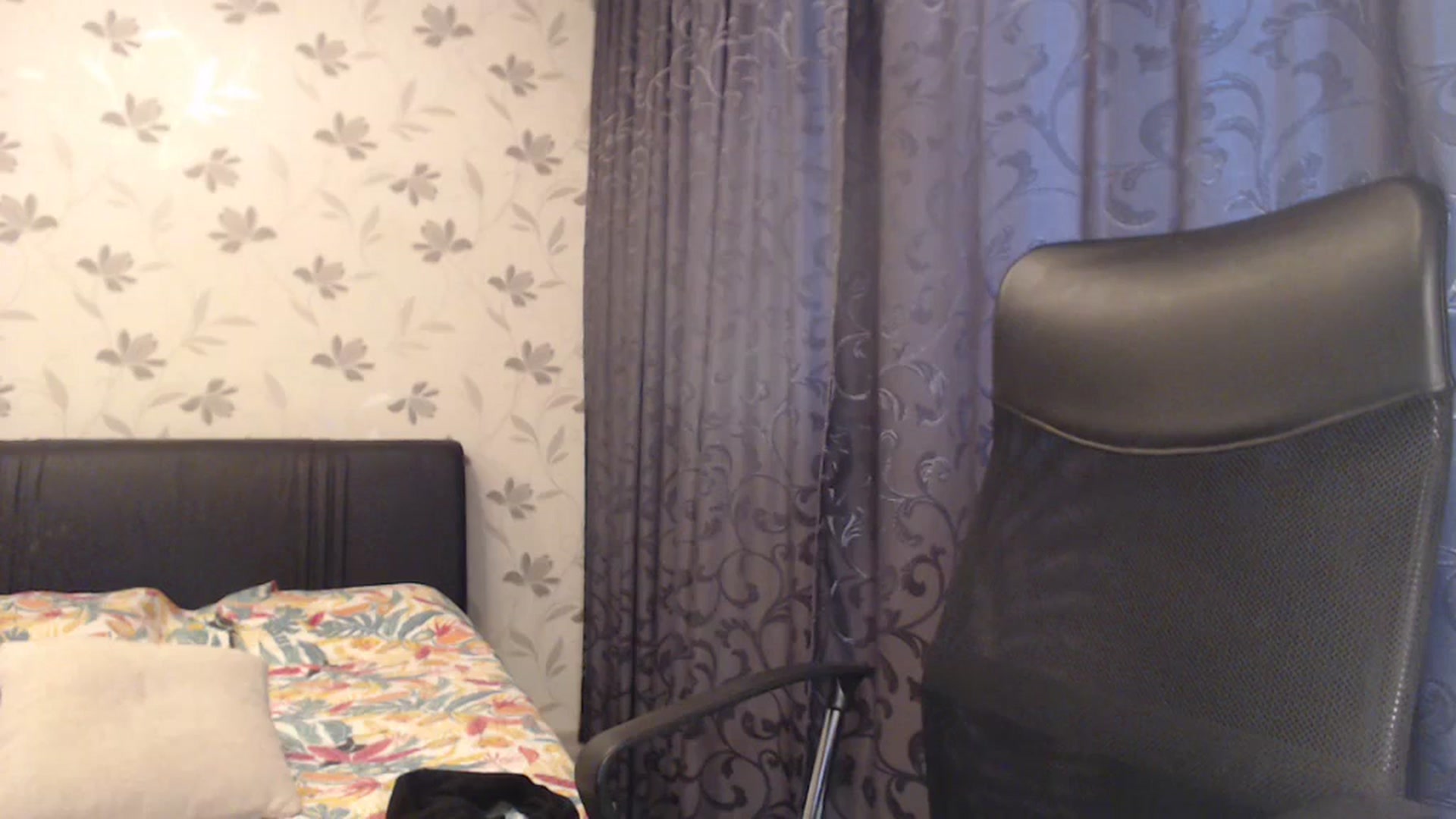 Gallery image thumbnail from Maya19fun's myfreecams stream on, 10/19/2025, 07:44 image 1 of 20