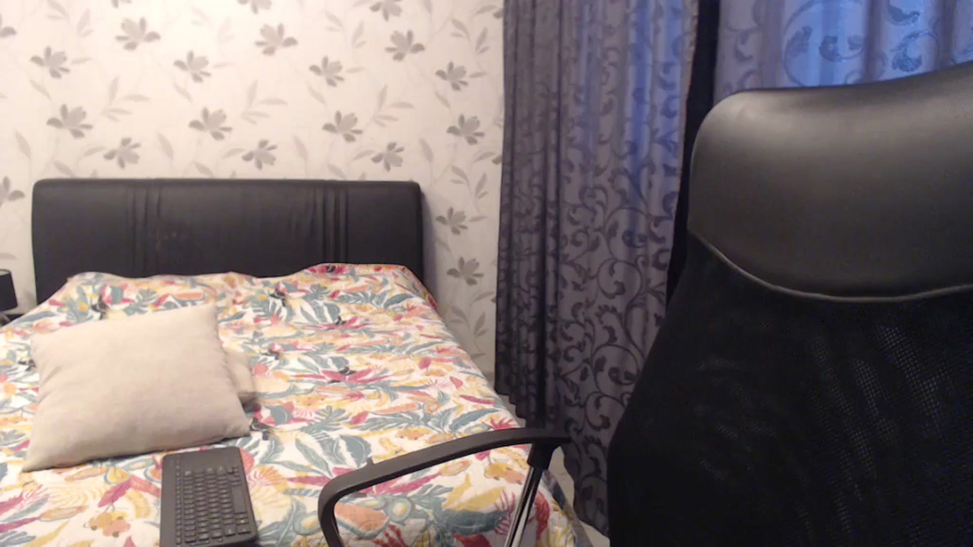 Gallery image thumbnail from Maya19fun's myfreecams stream on, 10/24/2025, 13:26 image 14 of 20