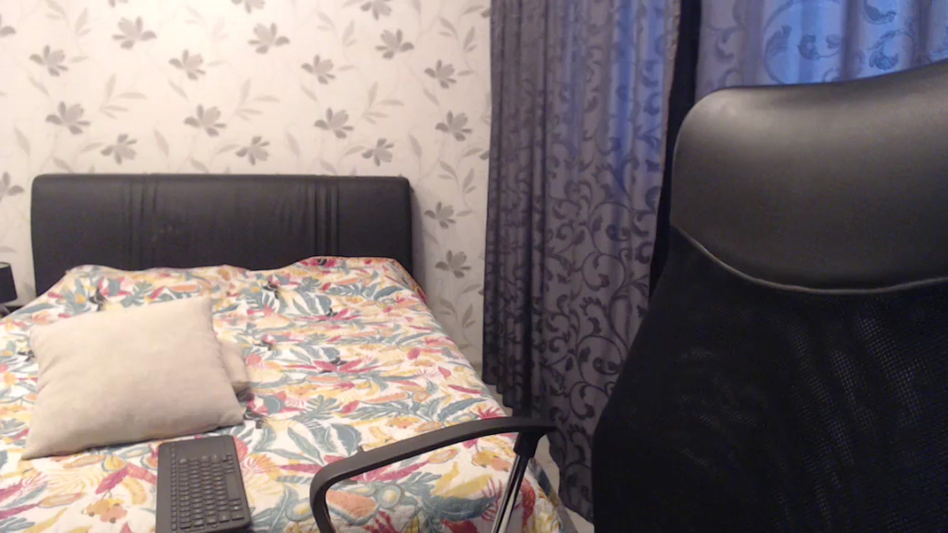 Gallery image thumbnail from Maya19fun's myfreecams stream on, 10/24/2025, 13:26 image 15 of 20