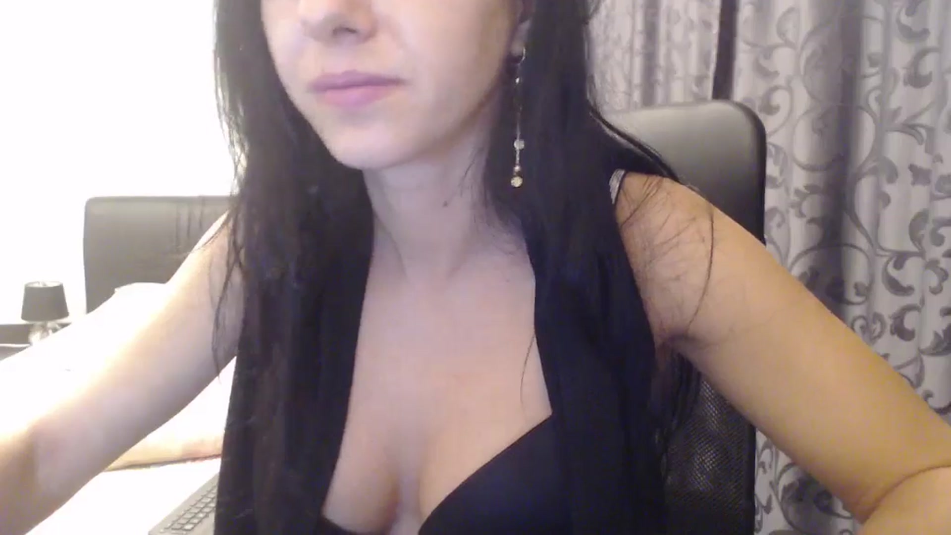 Gallery image thumbnail from Maya19fun's myfreecams stream on, 10/25/2025, 20:21 image 10 of 20