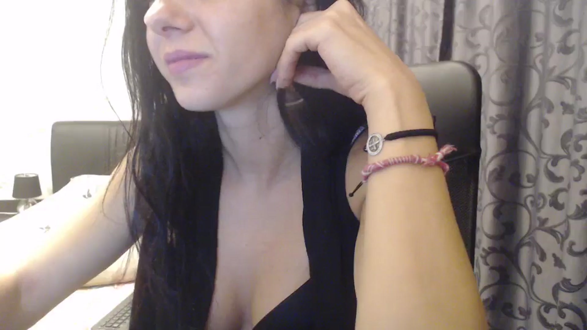 Gallery image thumbnail from Maya19fun's myfreecams stream on, 10/25/2025, 20:21 image 17 of 20