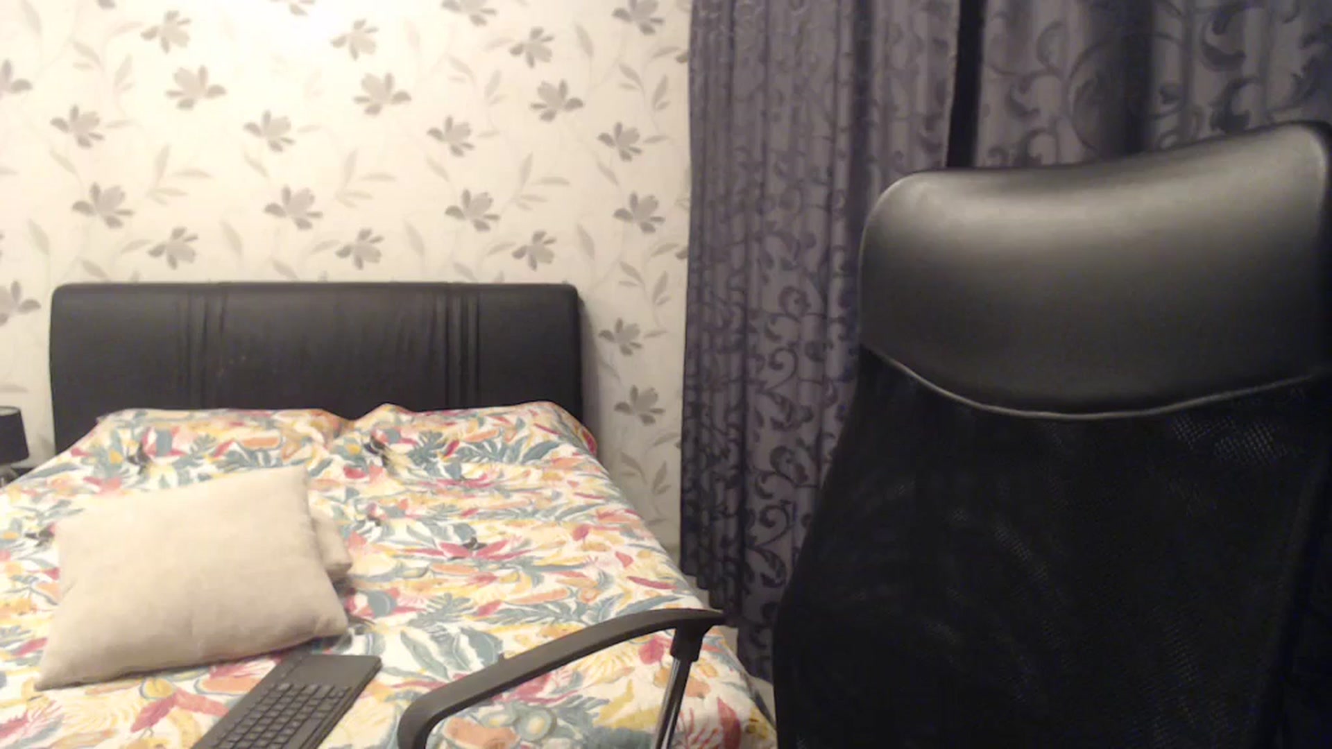 Gallery image thumbnail from Maya19fun's myfreecams stream on, 10/25/2025, 21:48 image 7 of 20