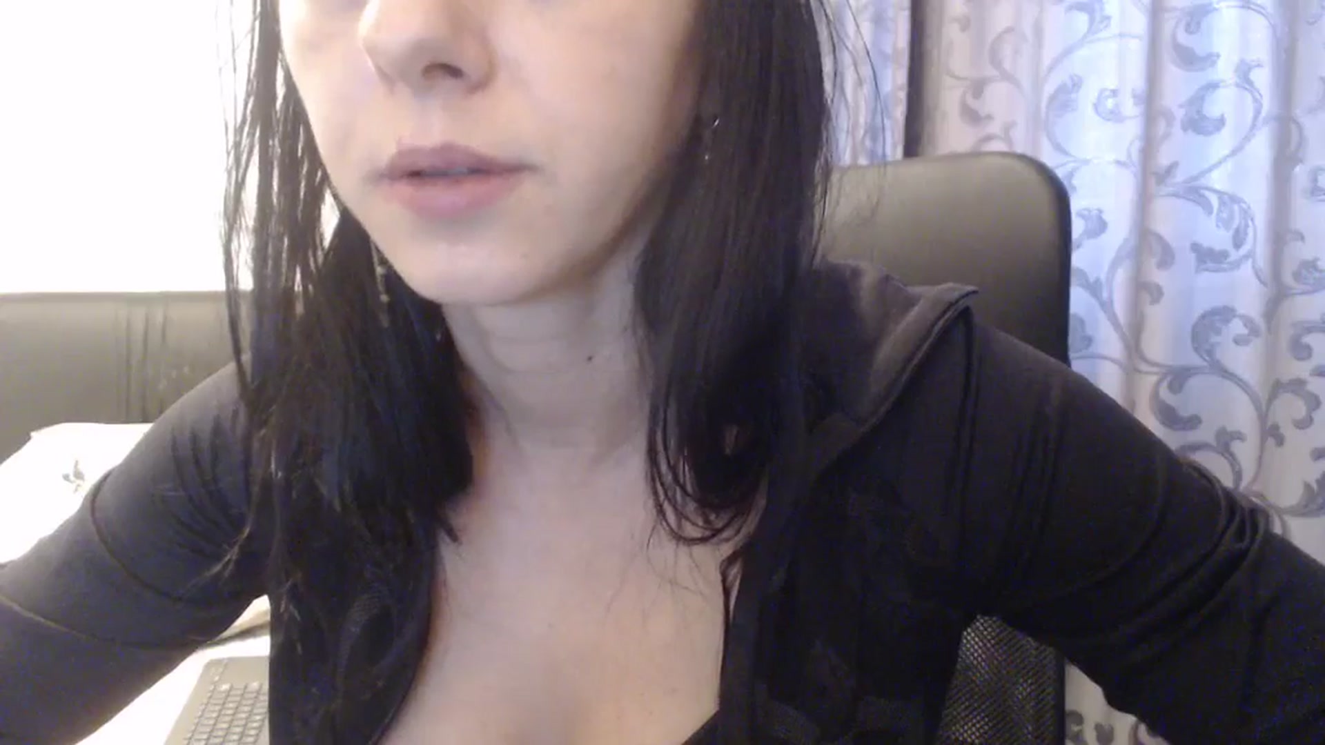 Gallery image thumbnail from Maya19fun's myfreecams stream on, 10/28/2025, 08:31 image 17 of 20