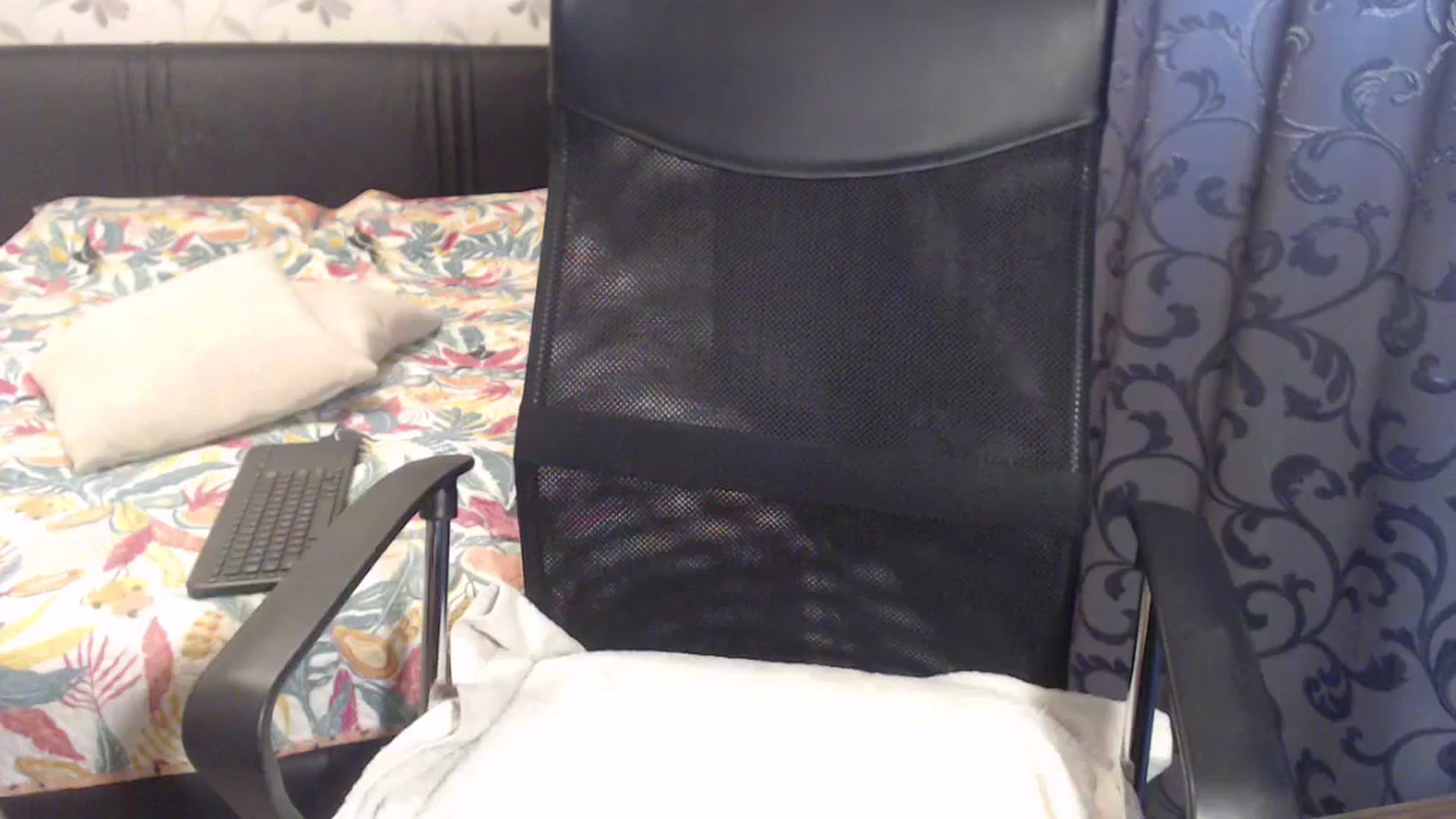Gallery image thumbnail from Maya19fun's myfreecams stream on, 10/28/2025, 08:31 image 12 of 20