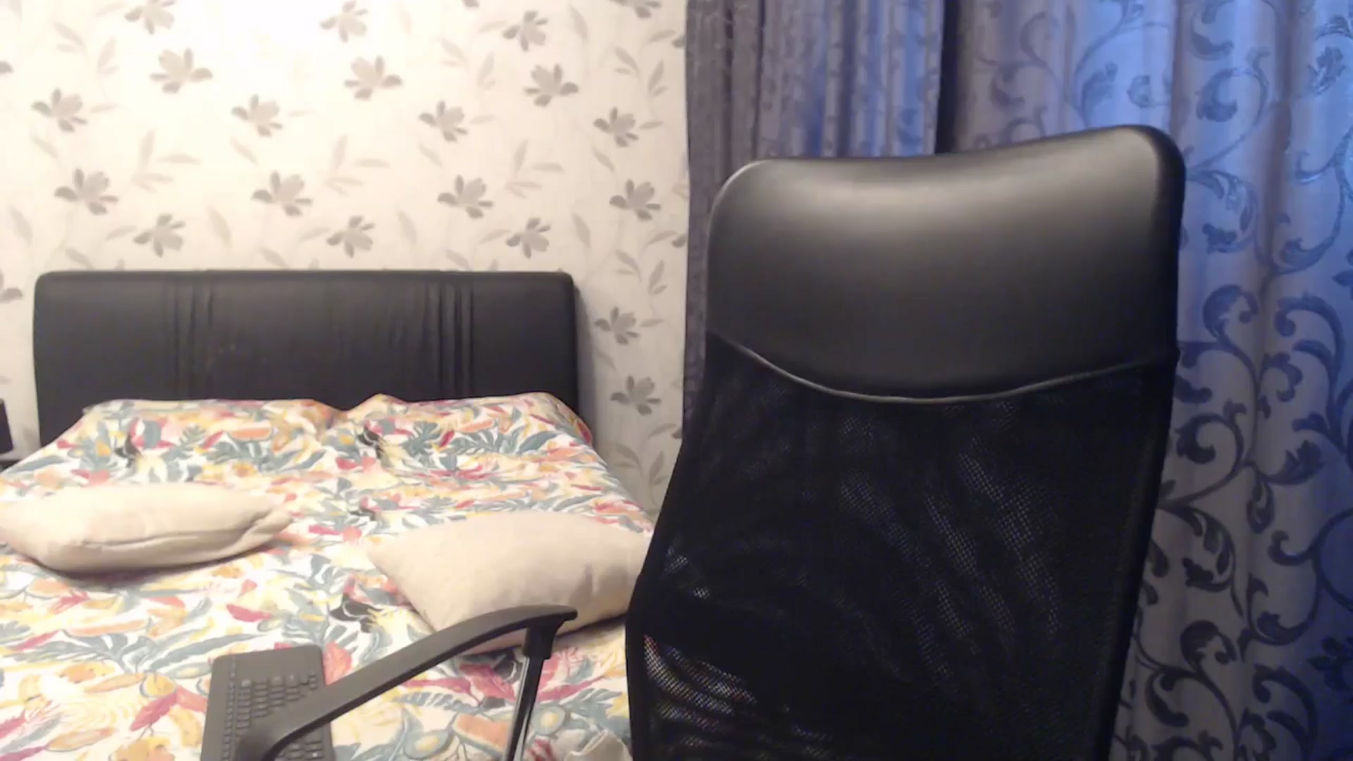 Gallery image thumbnail from Maya19fun's myfreecams stream on, 10/28/2025, 10:24 image 2 of 20