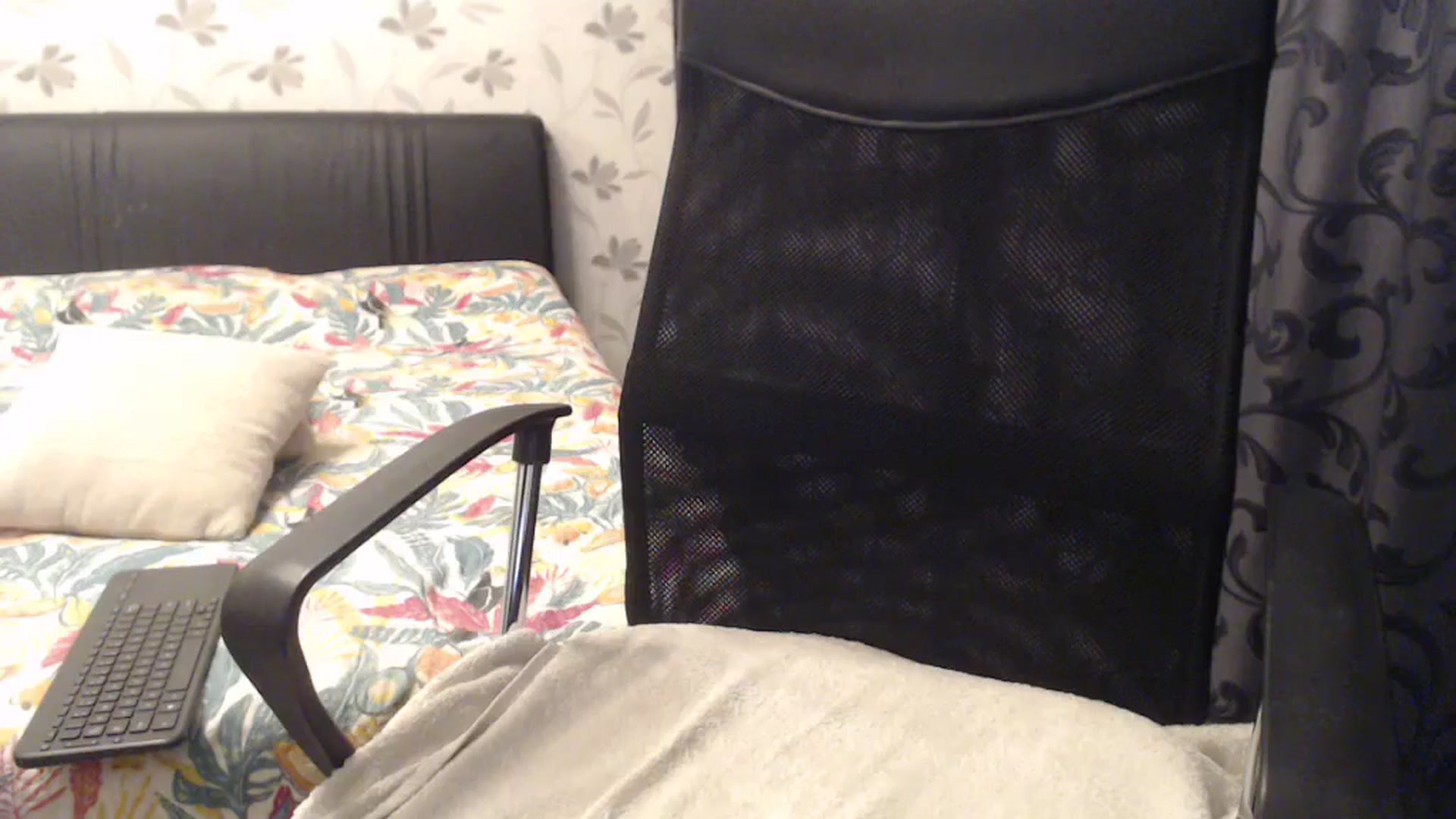 Gallery image thumbnail from Maya19fun's myfreecams stream on, 11/01/2025, 15:54 image 19 of 20