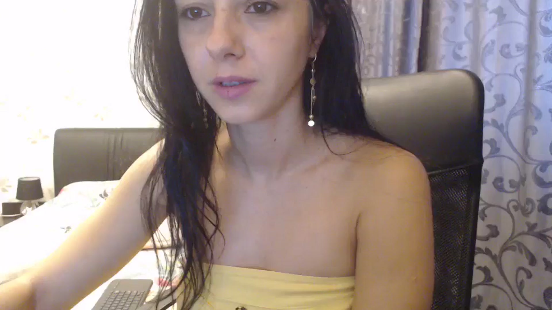 Gallery image thumbnail from Maya19fun's myfreecams stream on, 11/03/2025, 08:00 image 3 of 20