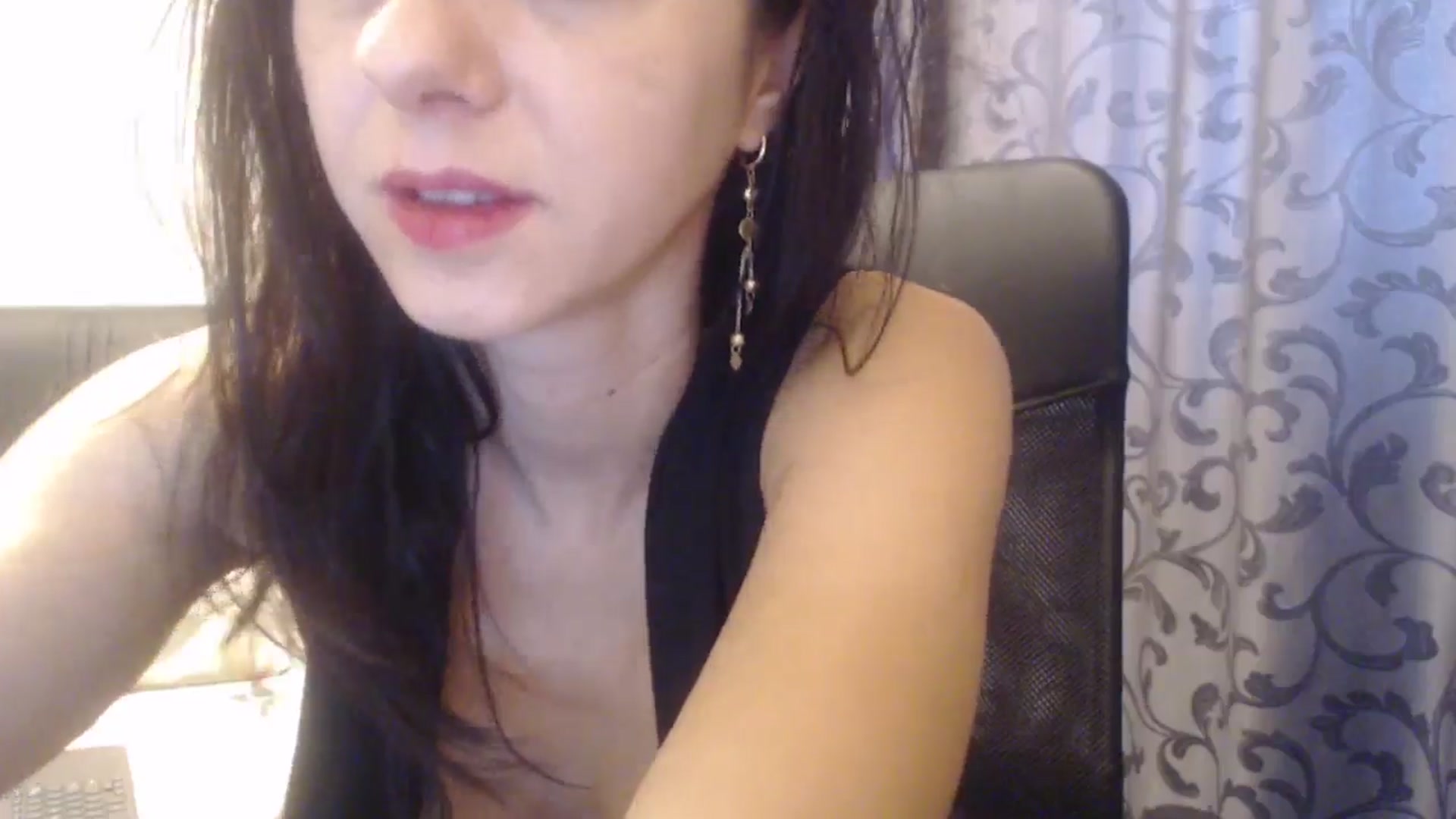 Gallery image thumbnail from Maya19fun's myfreecams stream on, 11/16/2025, 08:12 image 14 of 20