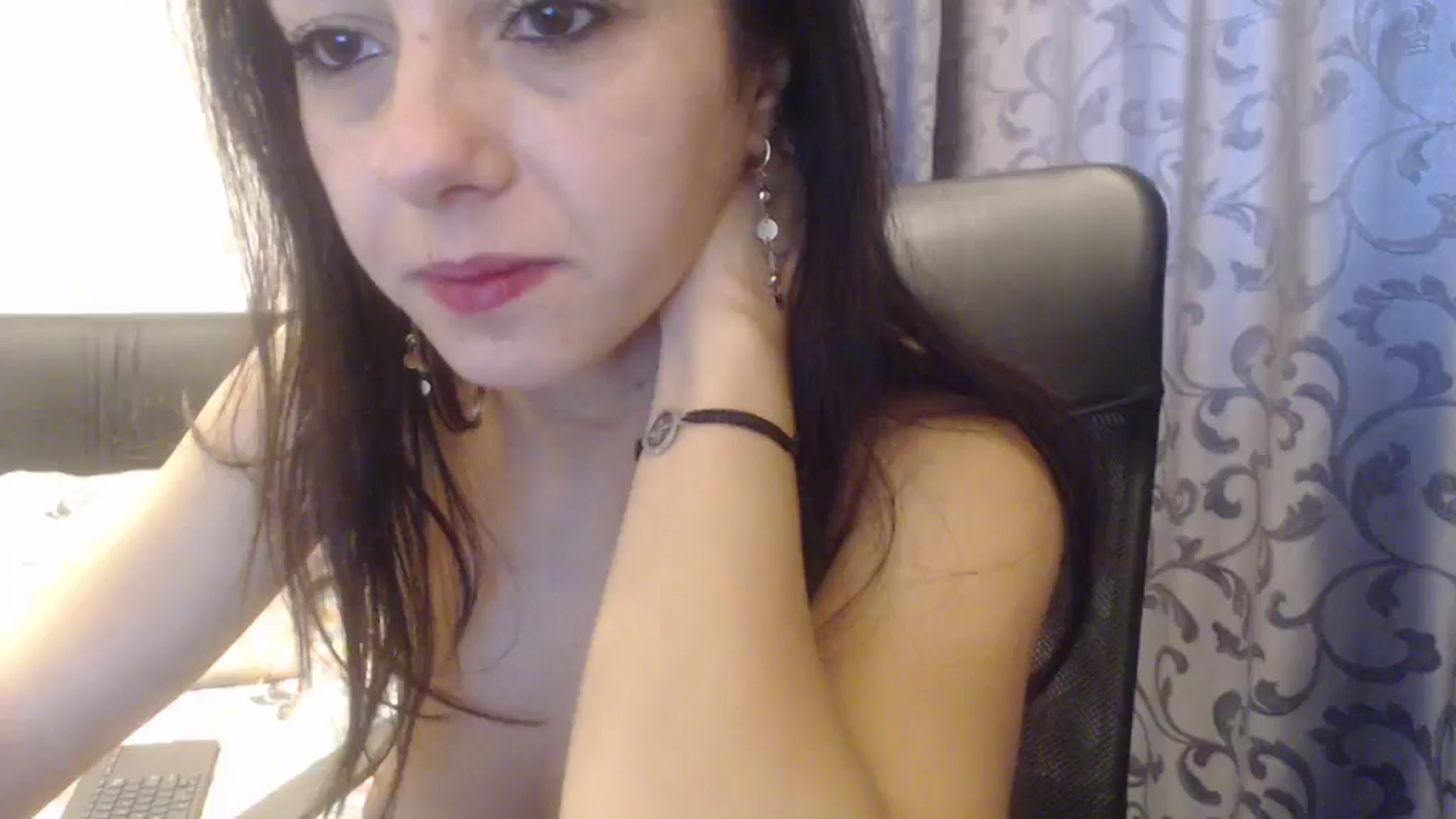 Gallery image thumbnail from Maya19fun's myfreecams stream on, 11/18/2025, 07:07 image 1 of 20