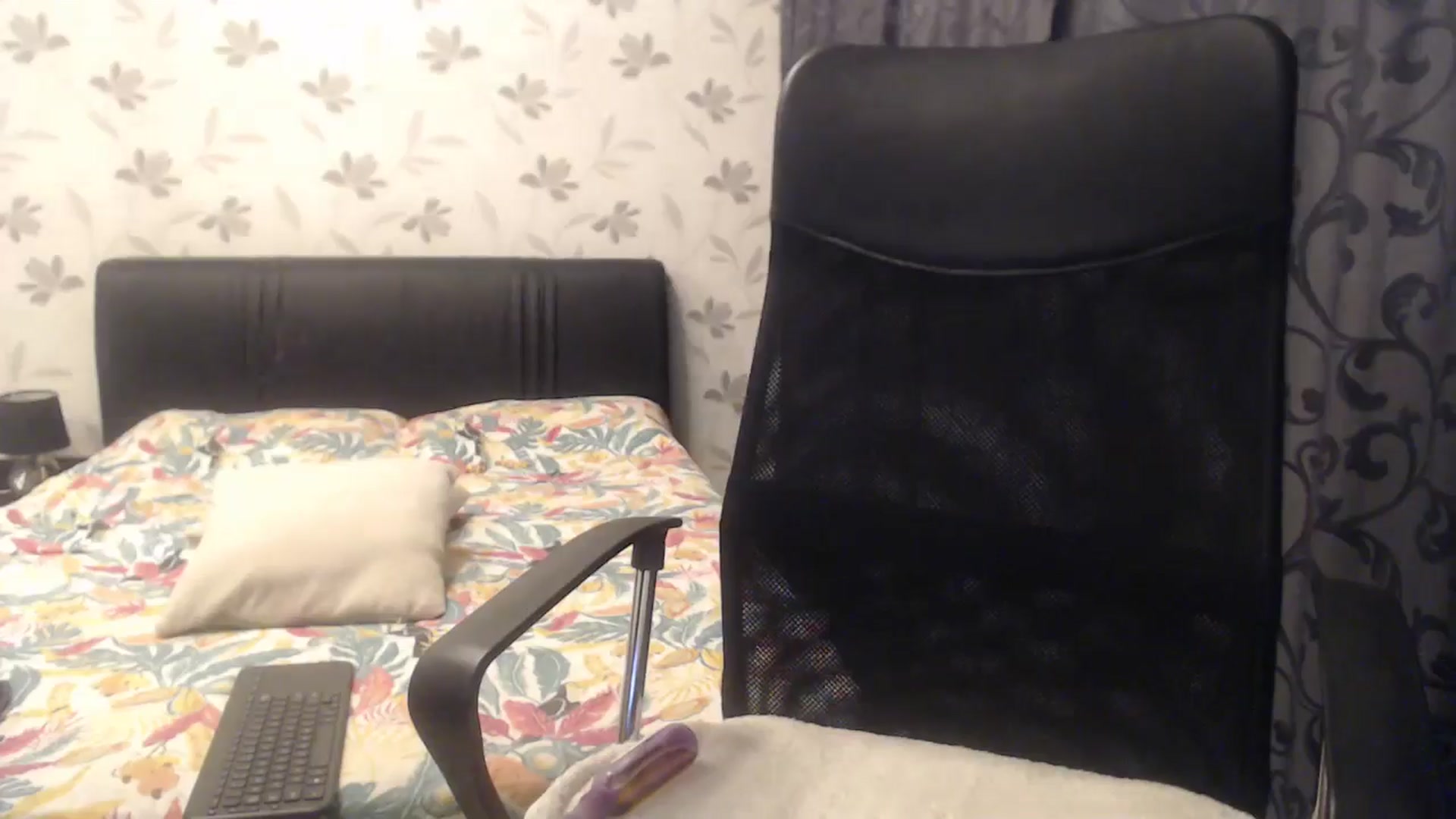 Gallery image thumbnail from Maya19fun's myfreecams stream on, 11/20/2025, 16:11 image 18 of 20
