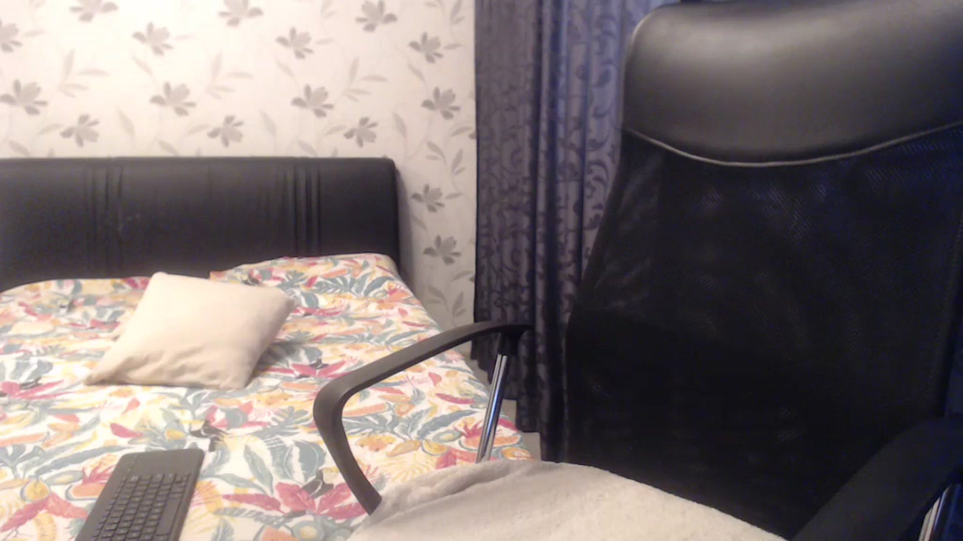 Gallery image thumbnail from Maya19fun's myfreecams stream on, 11/22/2025, 08:39 image 13 of 20