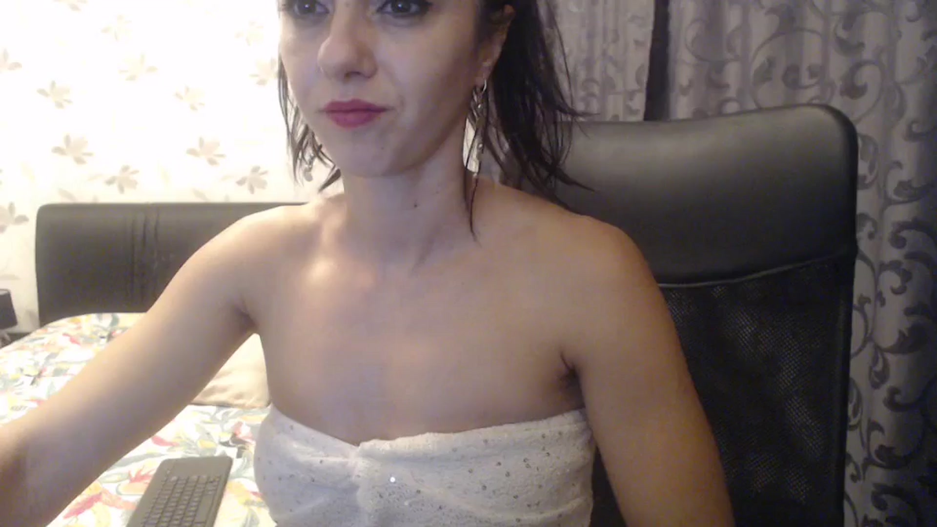 Gallery image thumbnail from Maya19fun's myfreecams stream on, 11/22/2025, 16:31 image 1 of 20