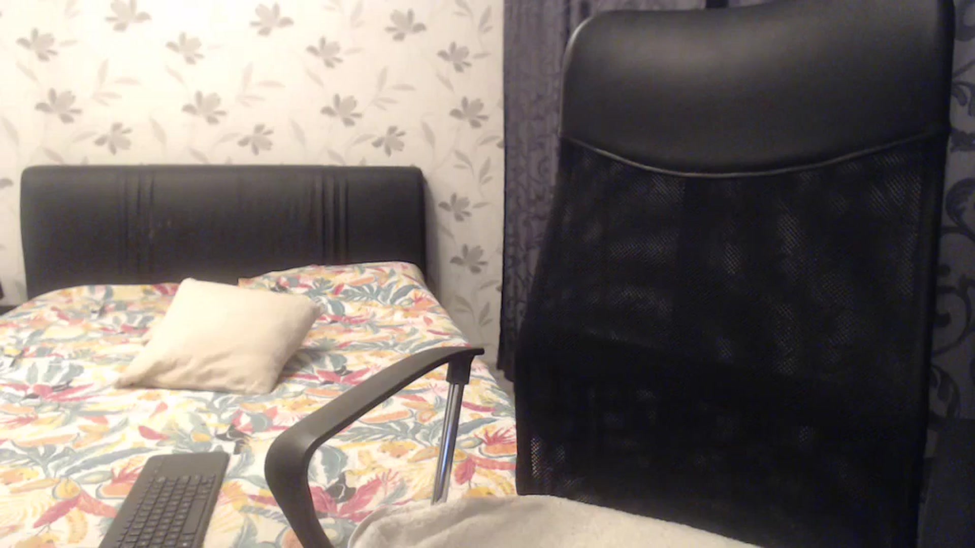 Gallery image thumbnail from Maya19fun's myfreecams stream on, 11/22/2025, 16:31 image 12 of 20