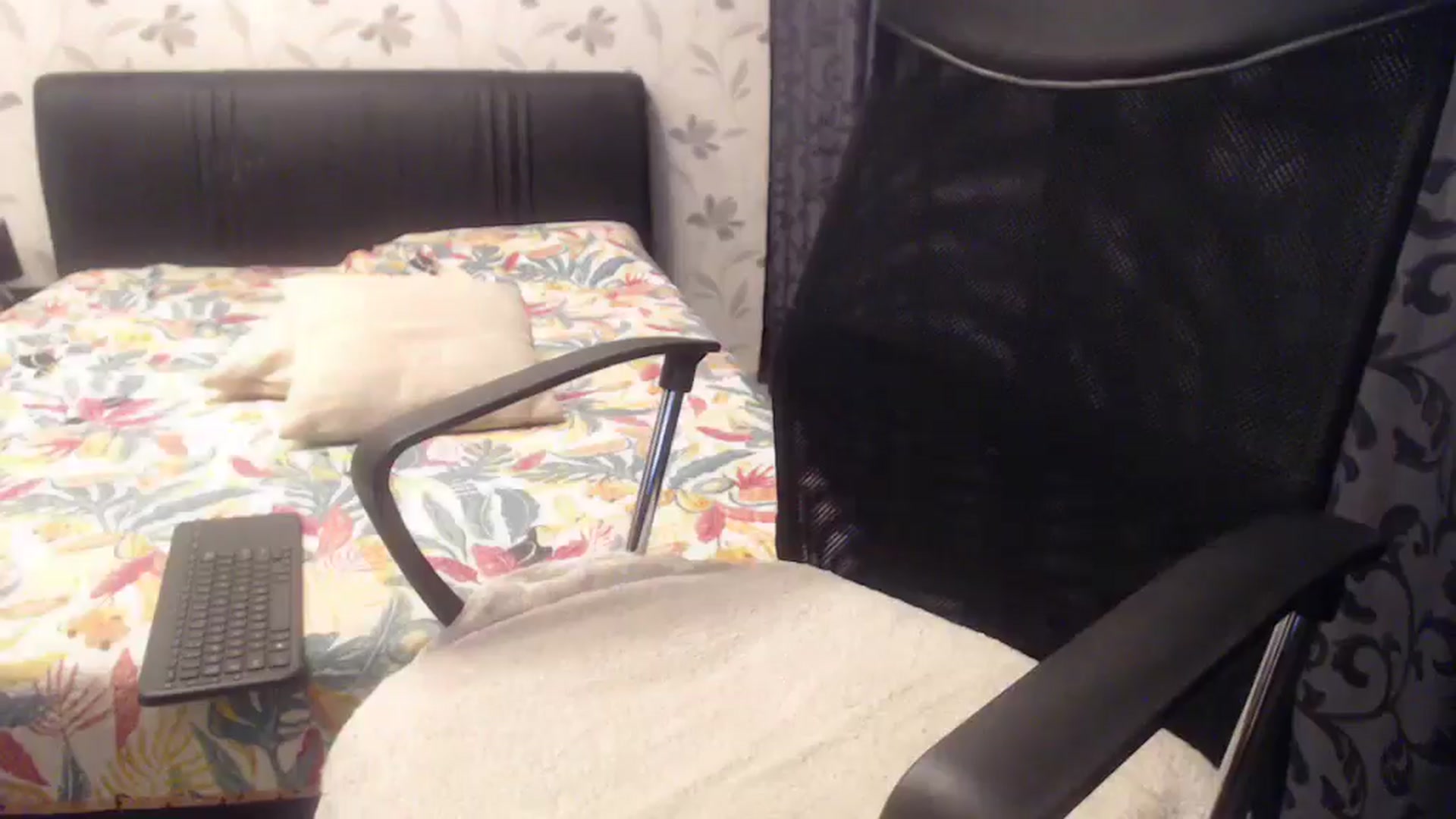 Gallery image thumbnail from Maya19fun's myfreecams stream on, 11/23/2025, 17:07 image 20 of 20