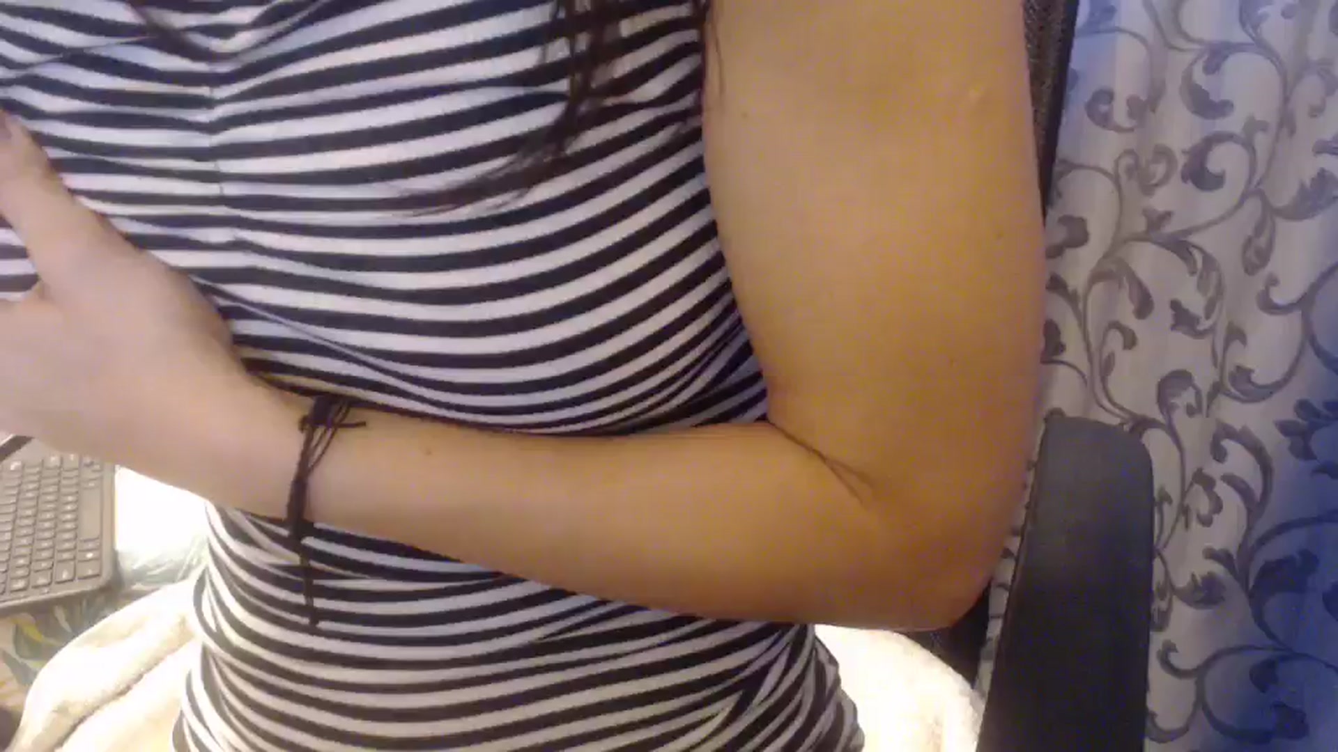 Gallery image thumbnail from Maya19fun's myfreecams stream on, 11/24/2025, 10:03 image 5 of 20