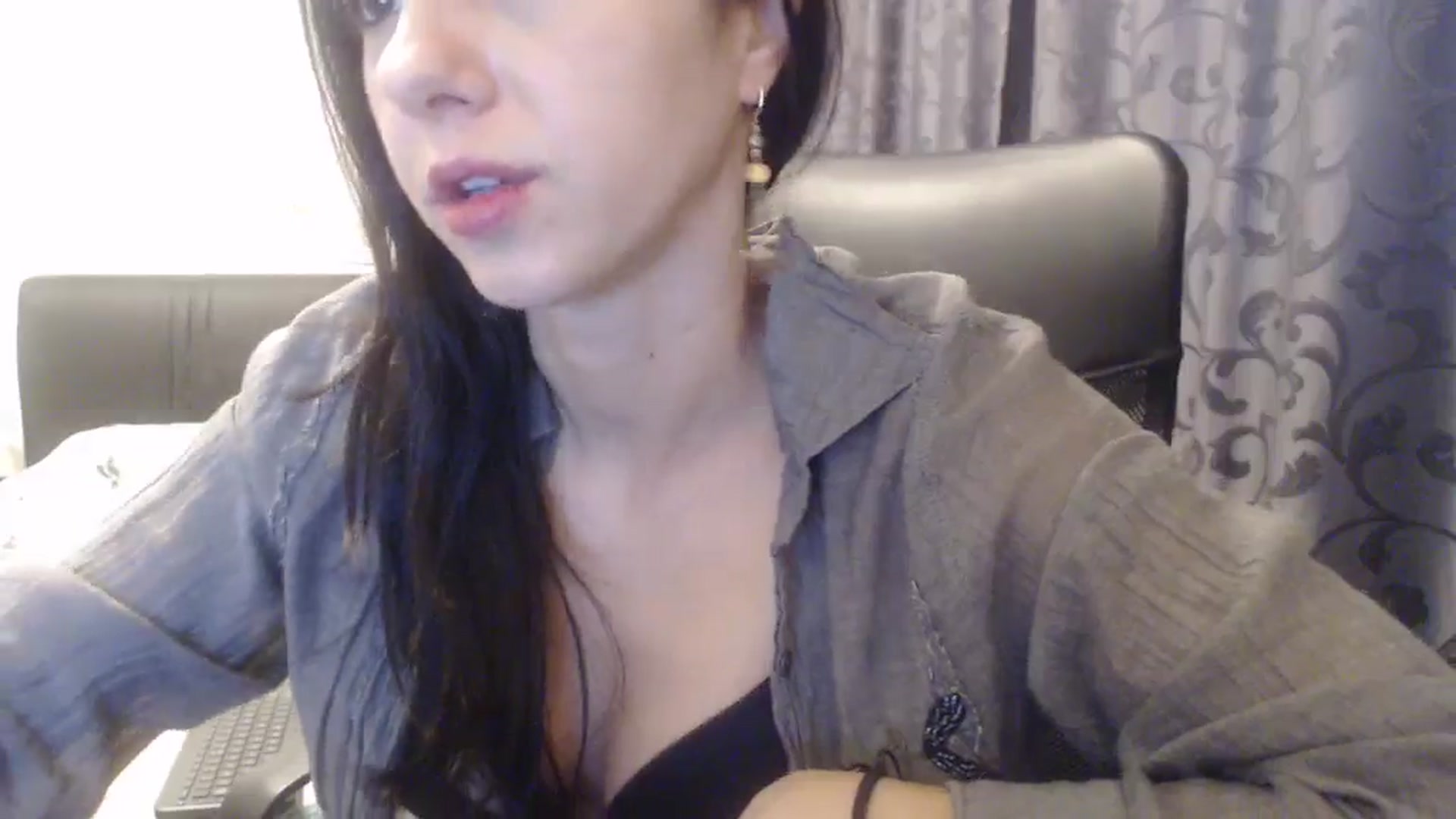 Gallery image thumbnail from Maya19fun's myfreecams stream on, 11/28/2025, 14:04 image 2 of 20