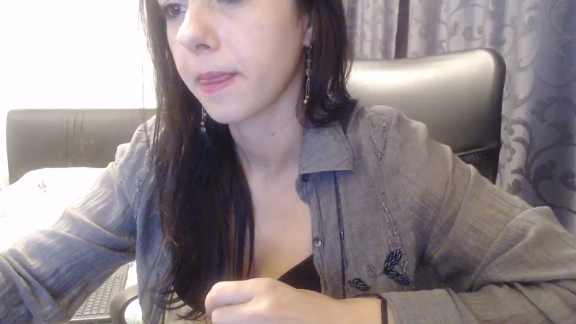 Gallery image thumbnail from Maya19fun's myfreecams stream on, 11/28/2025, 14:04 image 6 of 20