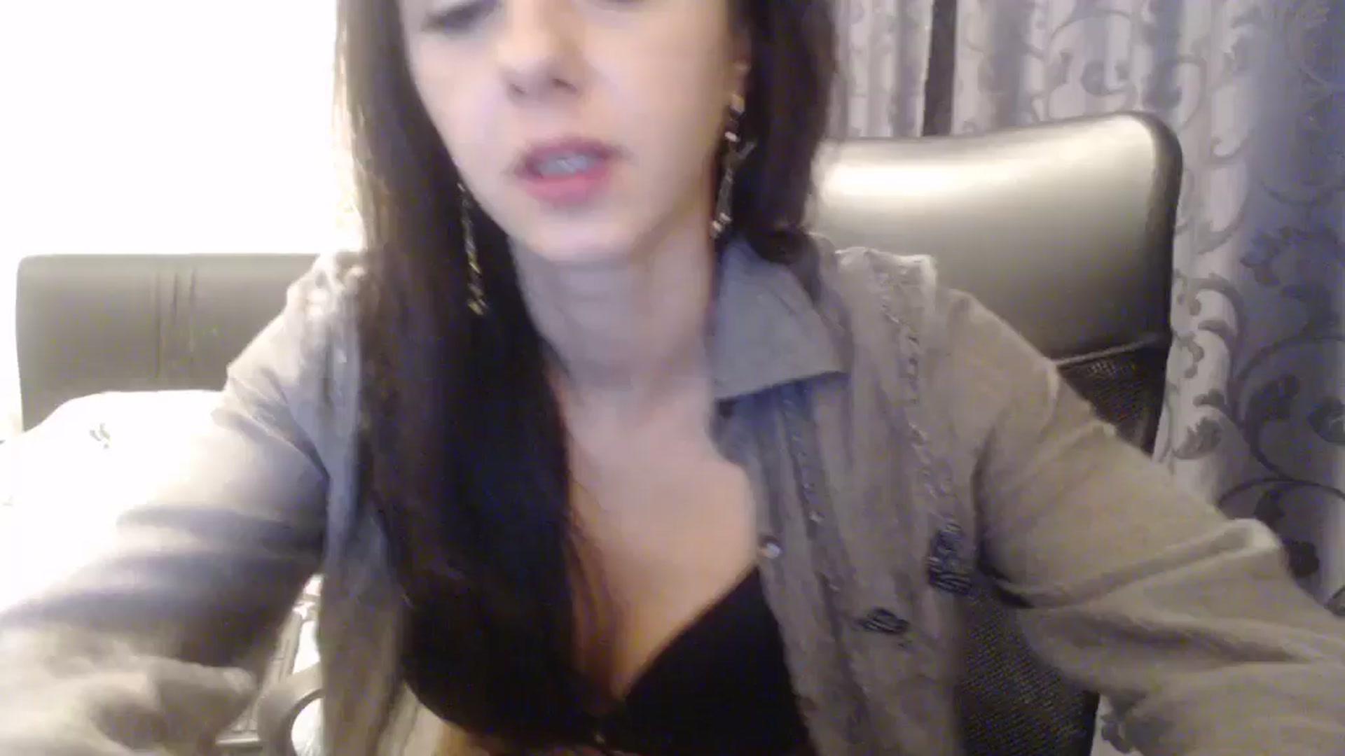 Gallery image thumbnail from Maya19fun's myfreecams stream on, 11/28/2025, 14:04 image 4 of 20