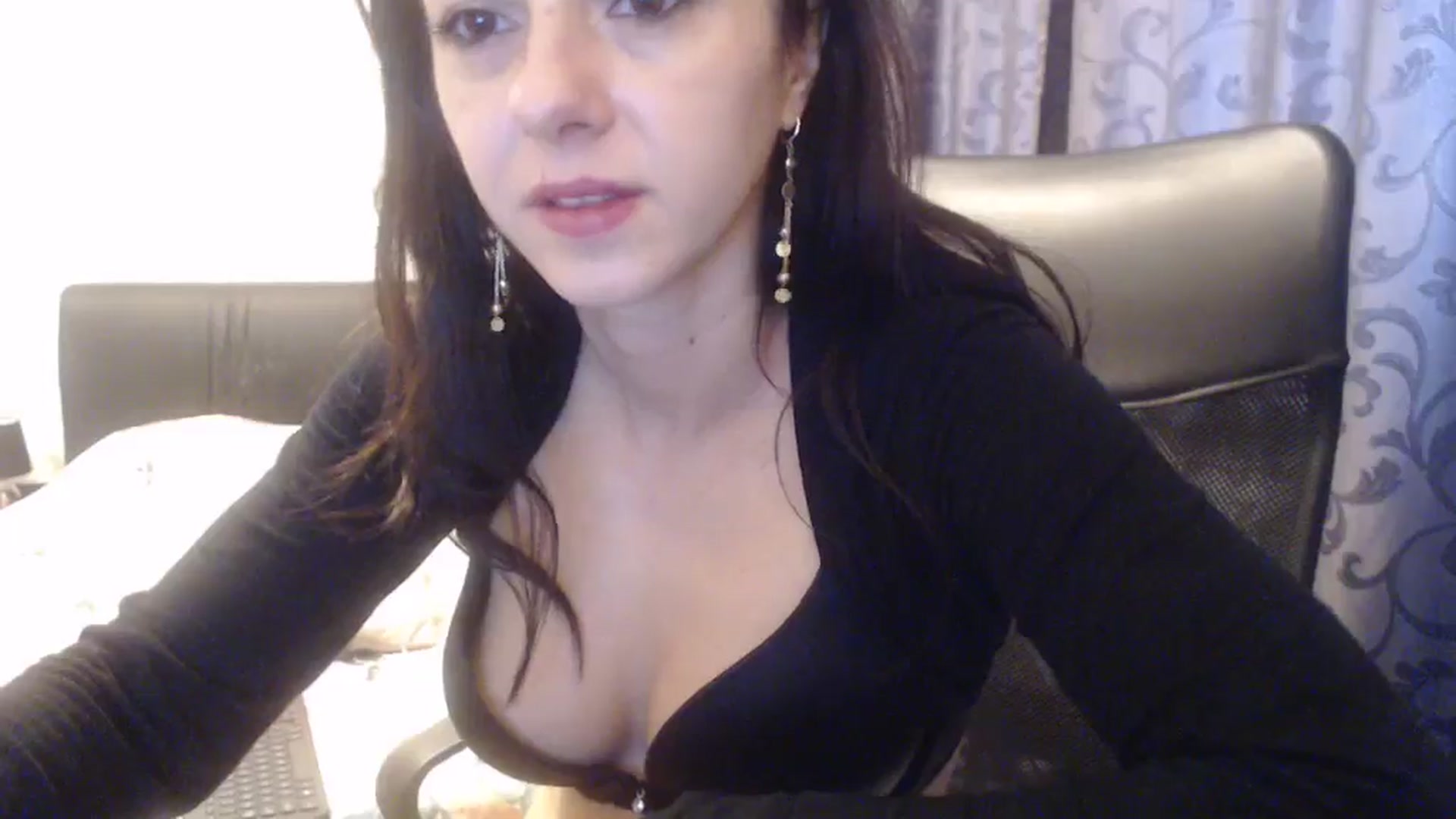 Gallery image thumbnail from Maya19fun's myfreecams stream on, 12/02/2025, 09:13 image 8 of 20