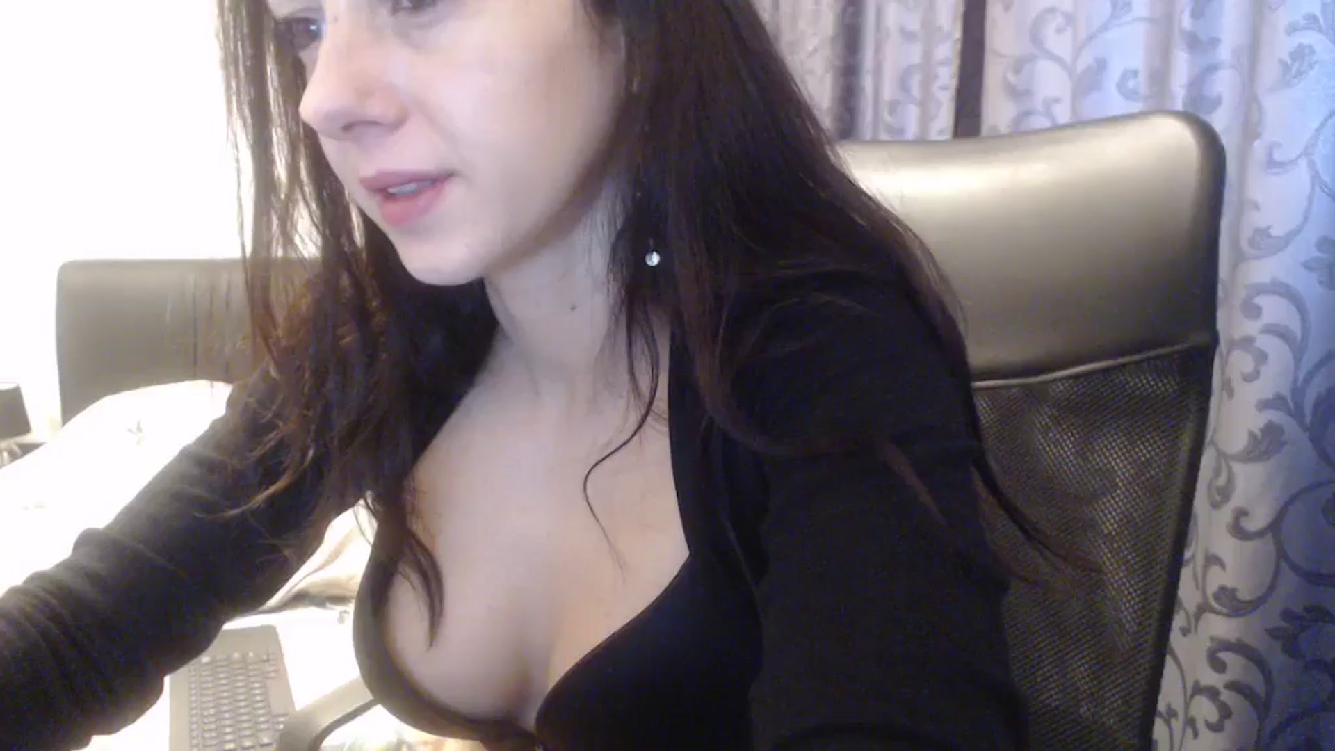 Gallery image thumbnail from Maya19fun's myfreecams stream on, 12/02/2025, 09:13 image 20 of 20