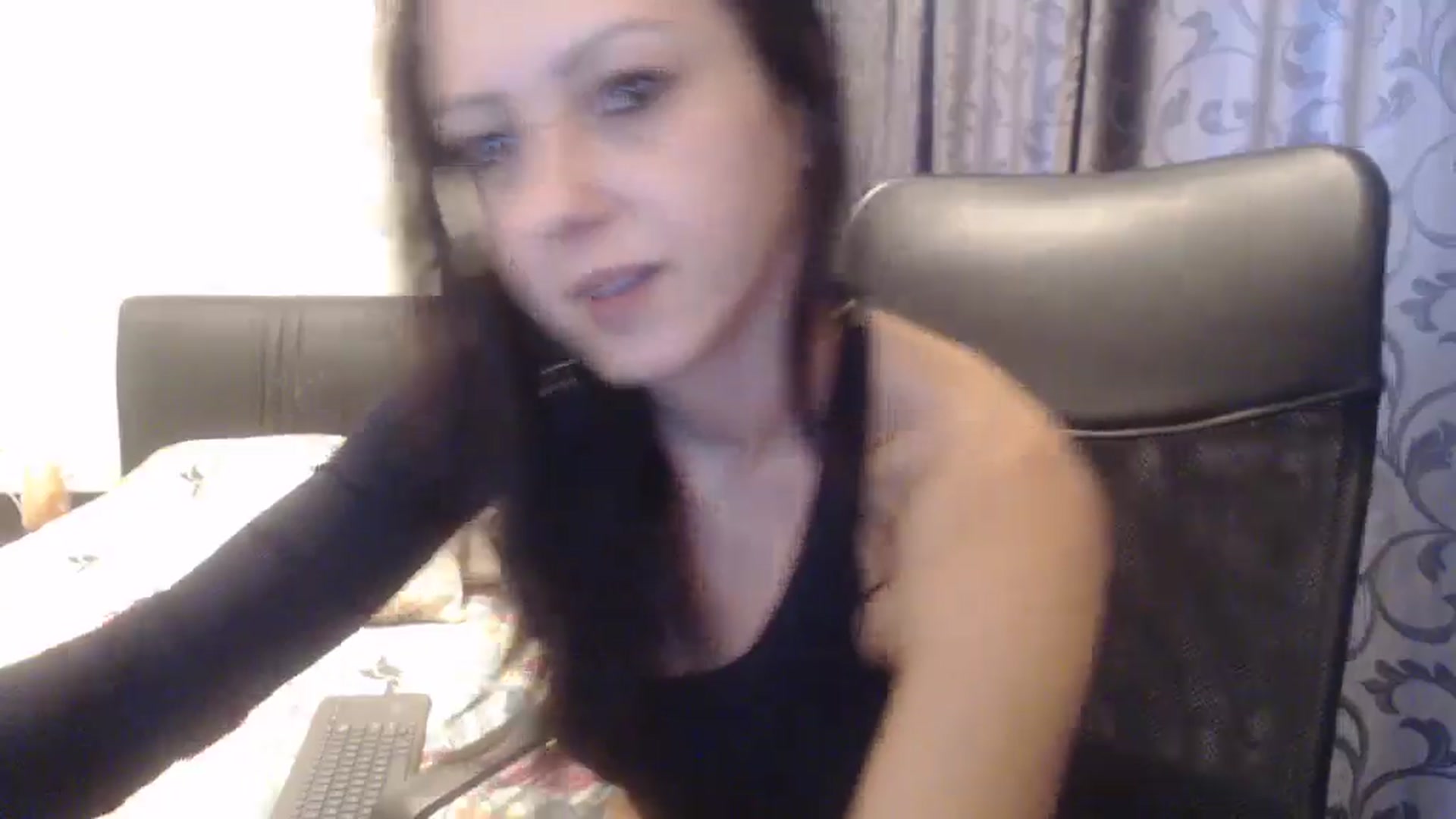 Gallery image thumbnail from Maya19fun's myfreecams stream on, 12/05/2025, 09:03 image 5 of 20