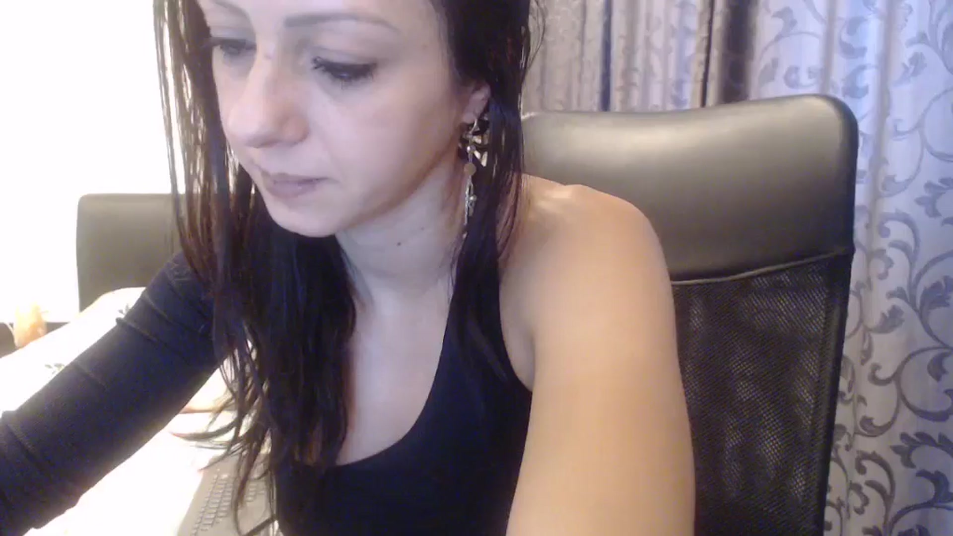 Gallery image thumbnail from Maya19fun's myfreecams stream on, 12/05/2025, 09:03 image 10 of 20
