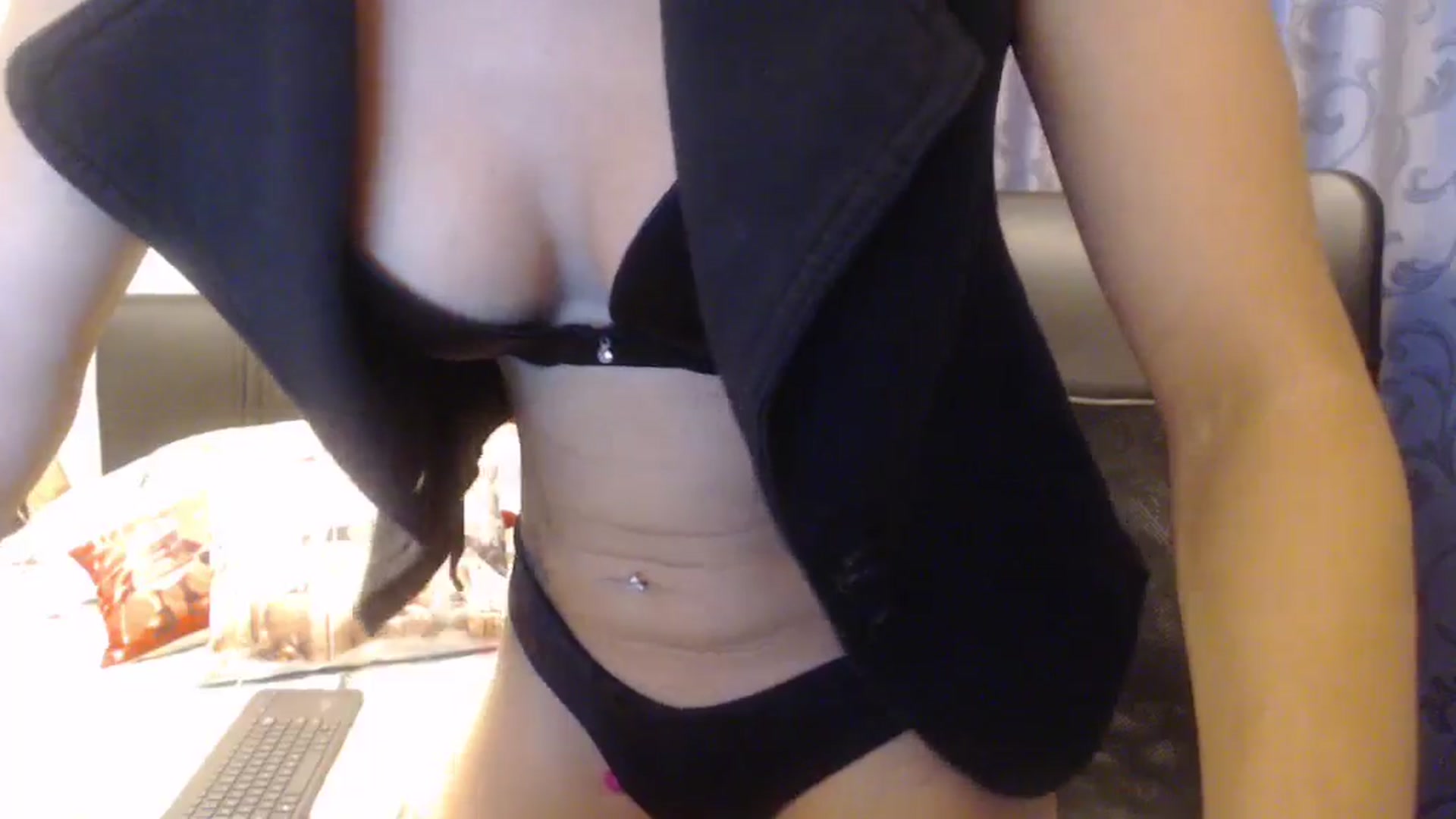 Gallery image thumbnail from Maya19fun's myfreecams stream on, 12/09/2025, 08:35 image 11 of 20