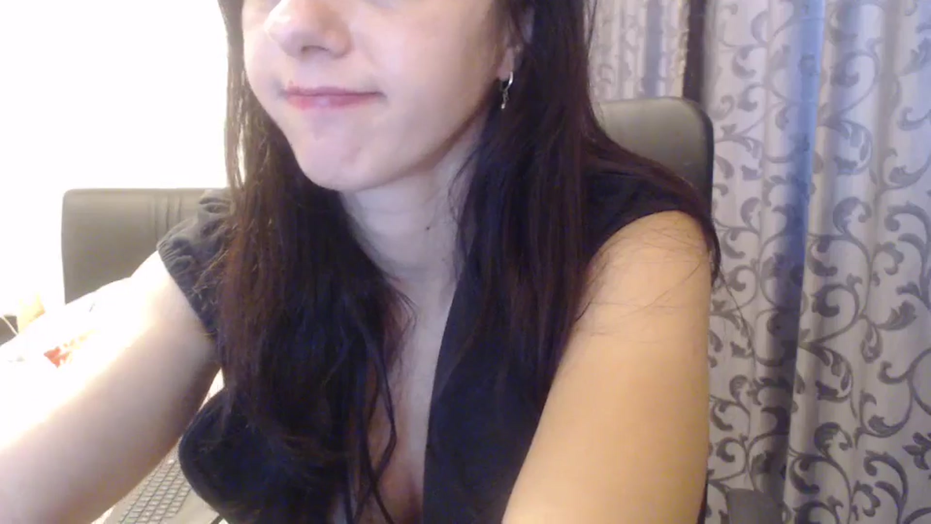 Gallery image thumbnail from Maya19fun's myfreecams stream on, 12/09/2025, 08:35 image 10 of 20