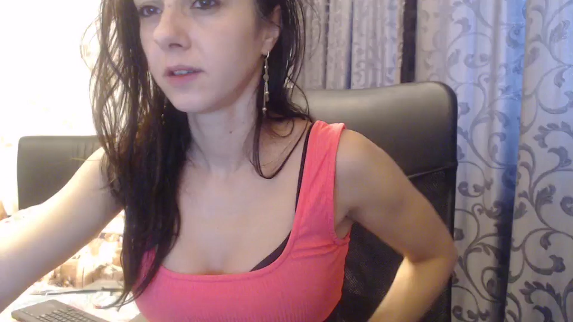 Gallery image thumbnail from Maya19fun's myfreecams stream on, 12/10/2025, 09:31 image 4 of 20